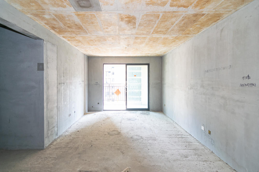 大汉汉府一期  1室0厅0卫    76.8万