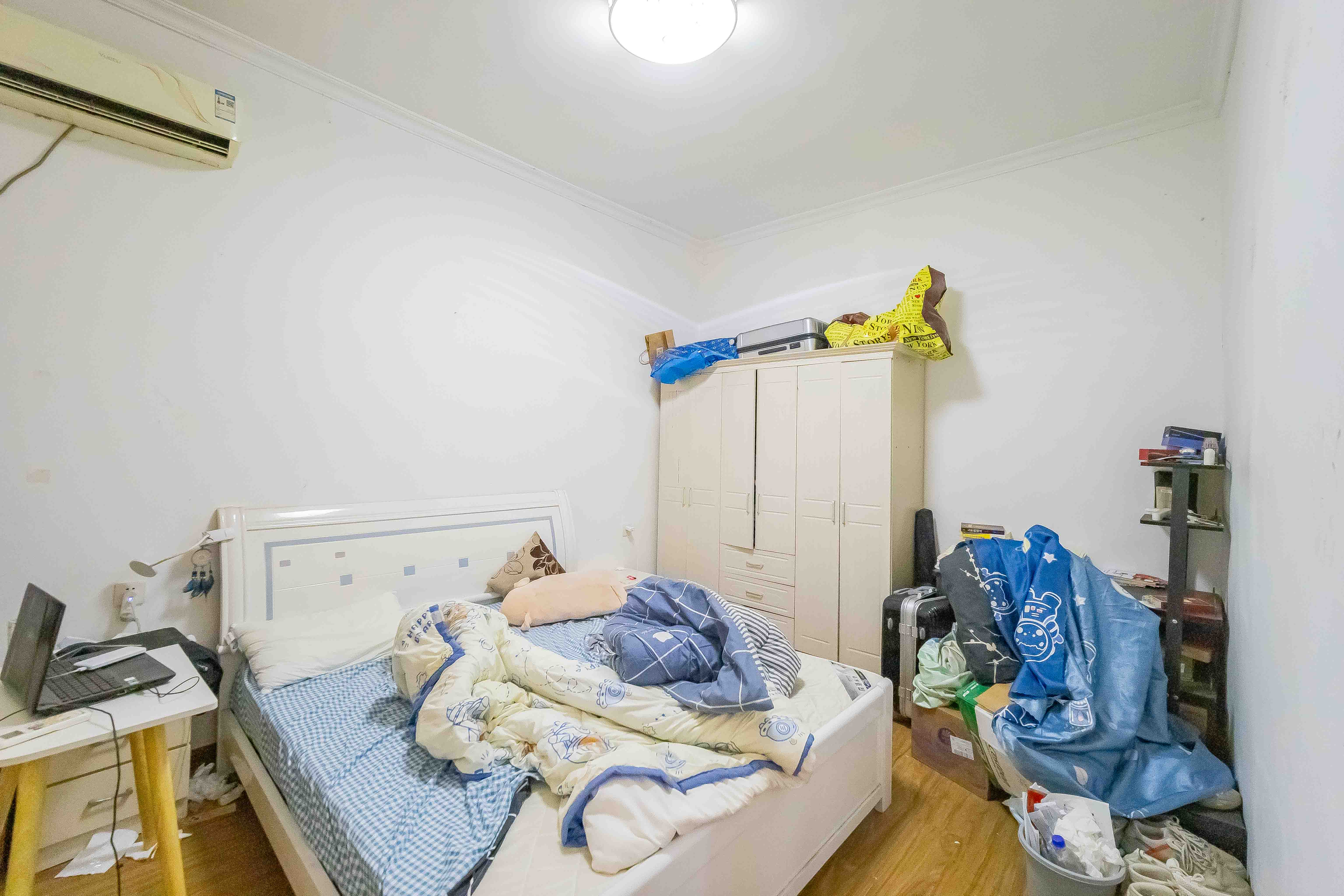 麻园湾  2室2厅1卫    48.8万 麻园湾  2室2厅1卫    48.8万卧室