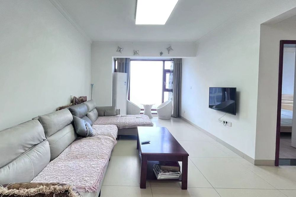 华润置地广场二期  3室2厅1卫    73.8万