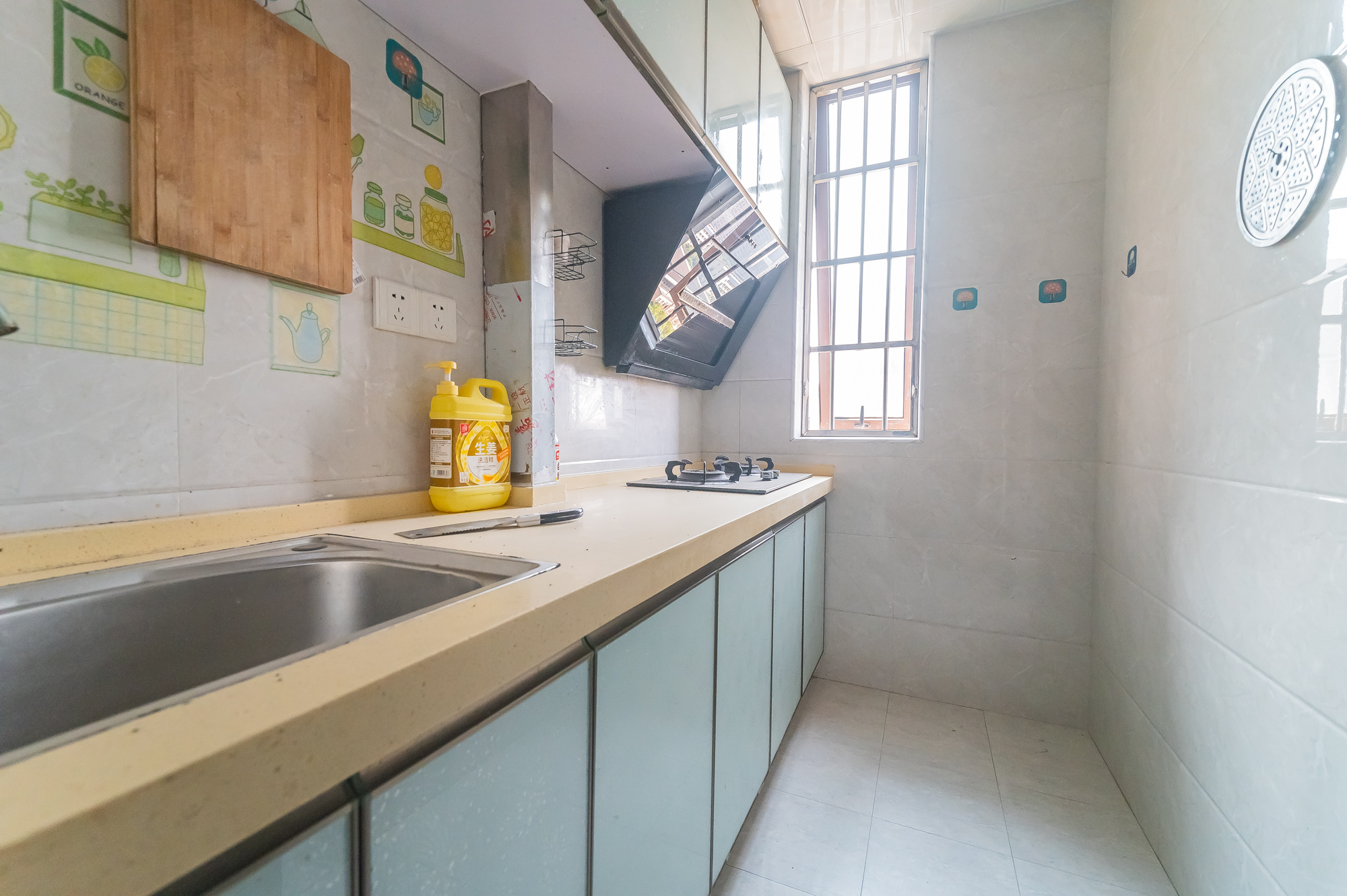 湖湾世景 2室1厅1卫 34.8万 湖湾世景 2室1厅1卫 34.8万厨房