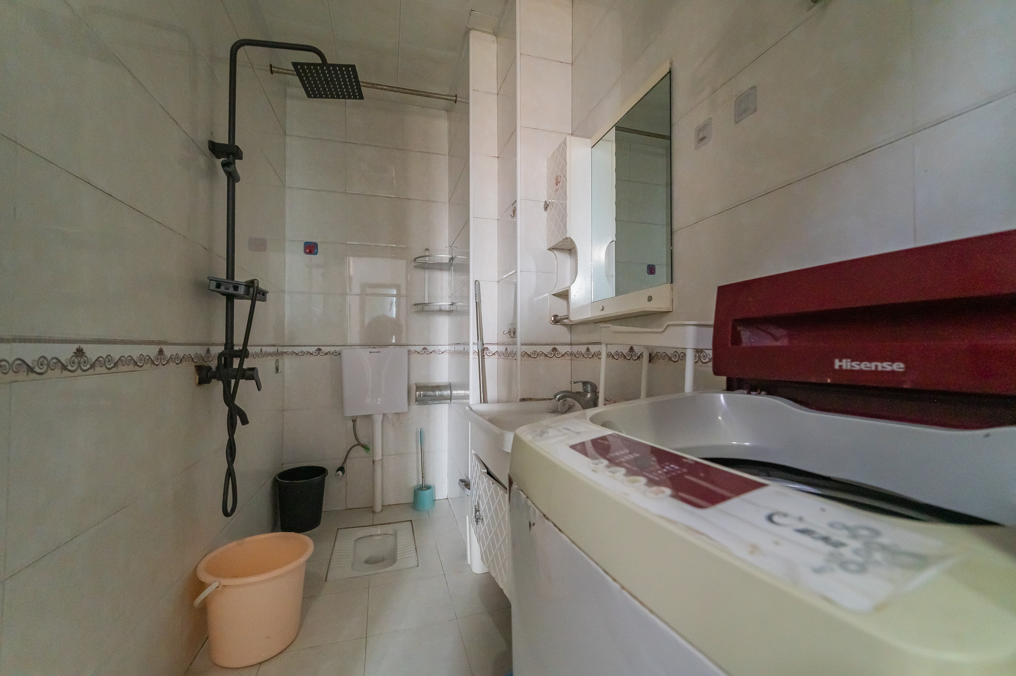 湖湾世景 2室1厅1卫 34.8万 湖湾世景 2室1厅1卫 34.8万卫生间