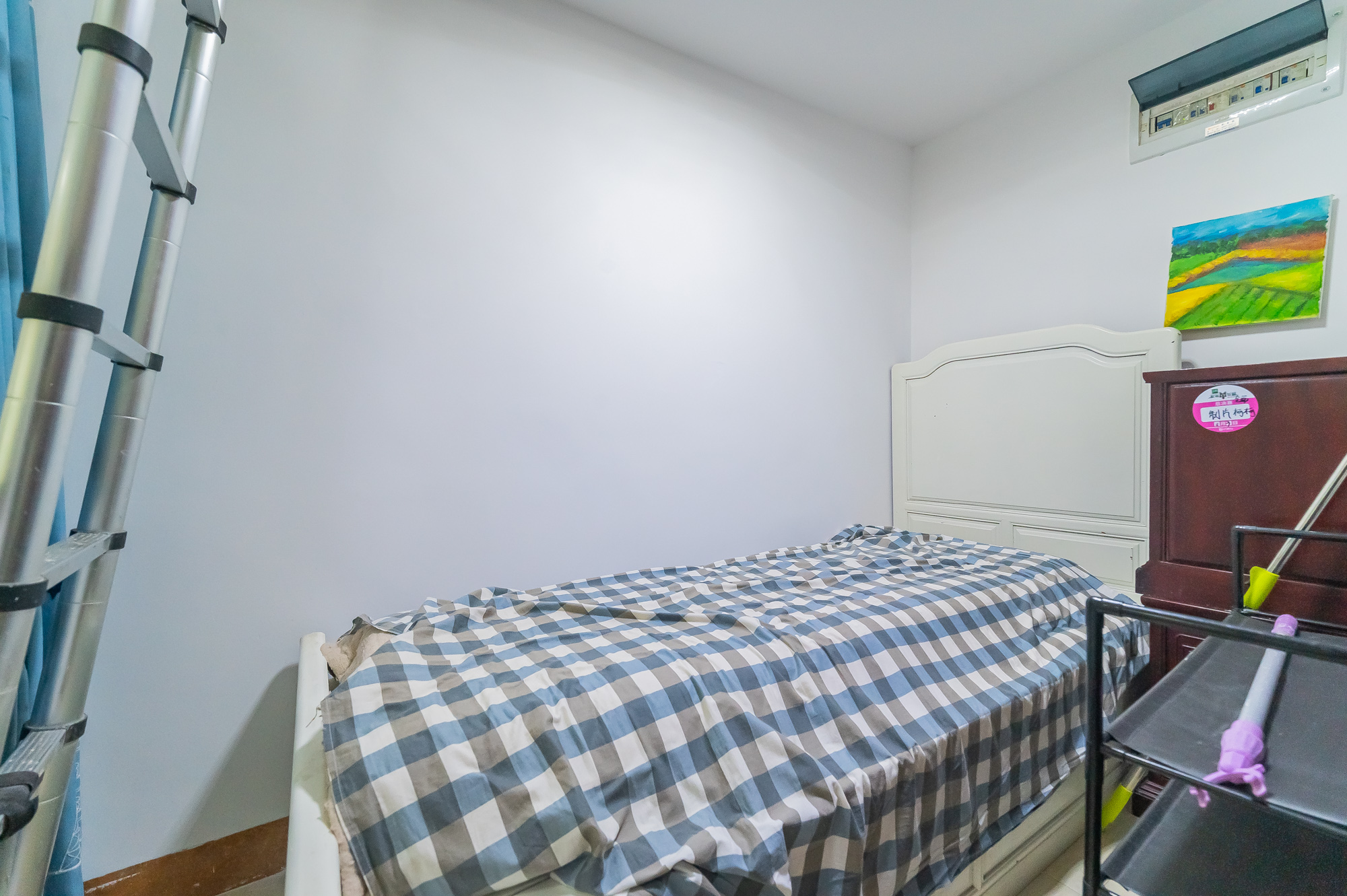 湖湾世景 2室1厅1卫 34.8万 湖湾世景 2室1厅1卫 34.8万卧室