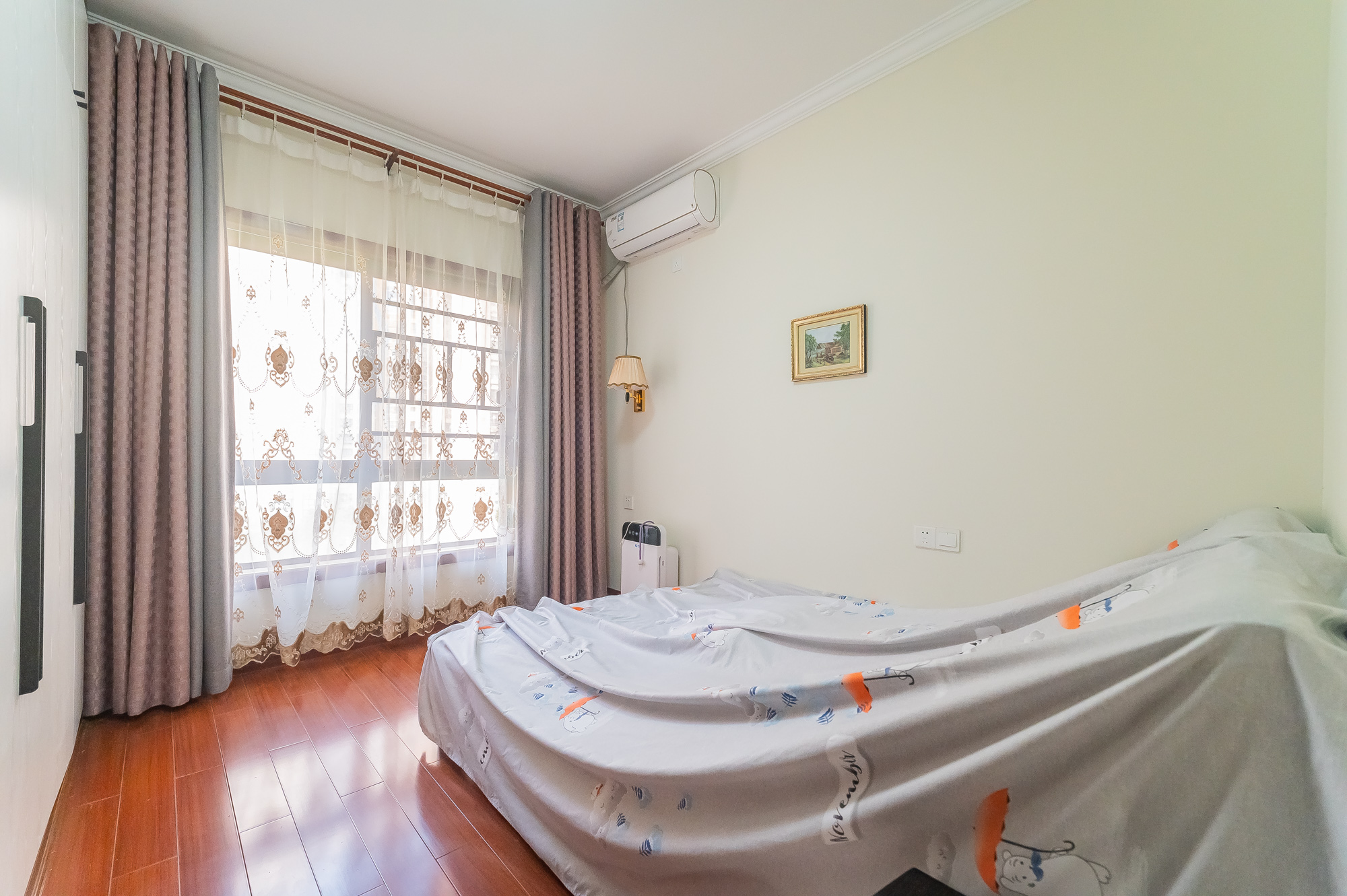 家和院  4室2厅2卫    102.8万 家和院  4室2厅2卫    102.8万卧室