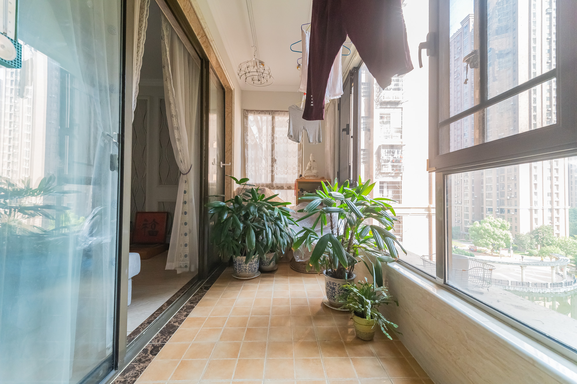 家和院  4室2厅2卫    102.8万 家和院  4室2厅2卫    102.8万阳台