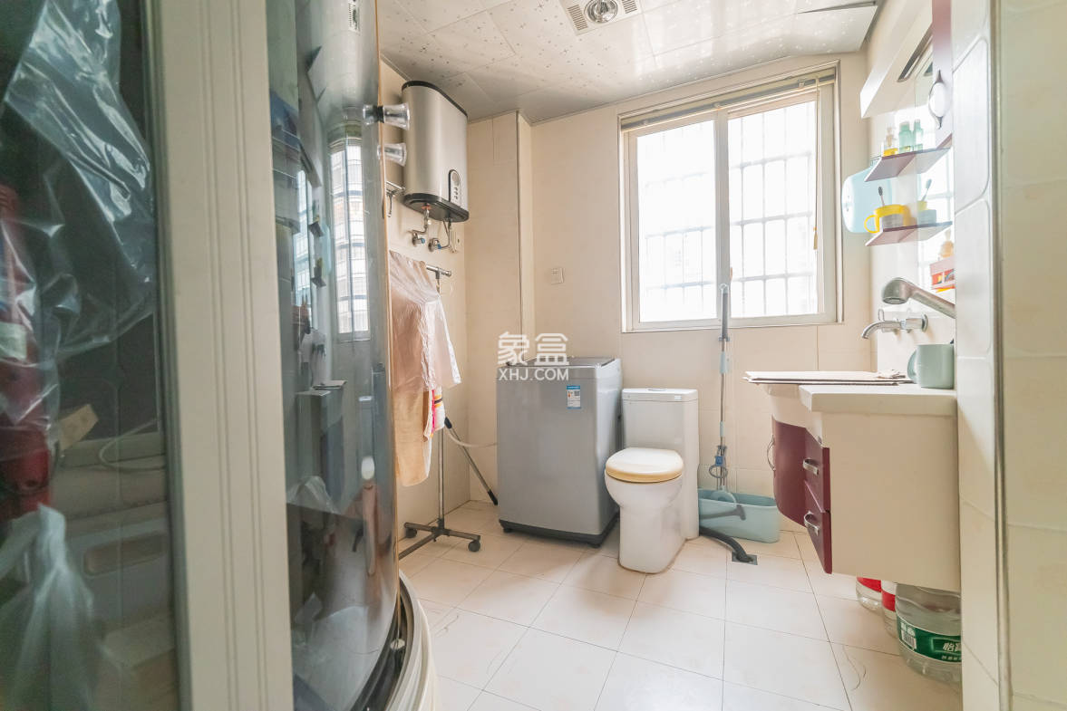 锦璨家园  4室2厅2卫    86.8万 锦璨家园  4室2厅2卫    86.8万卫生间