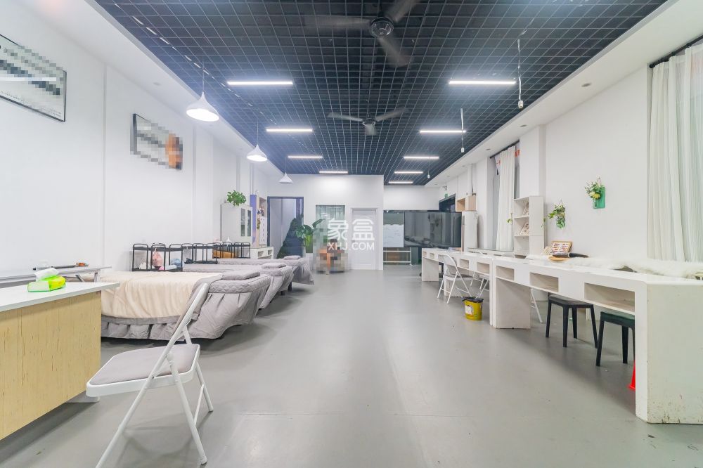 华润凤凰城一期   238.73㎡      297.98万