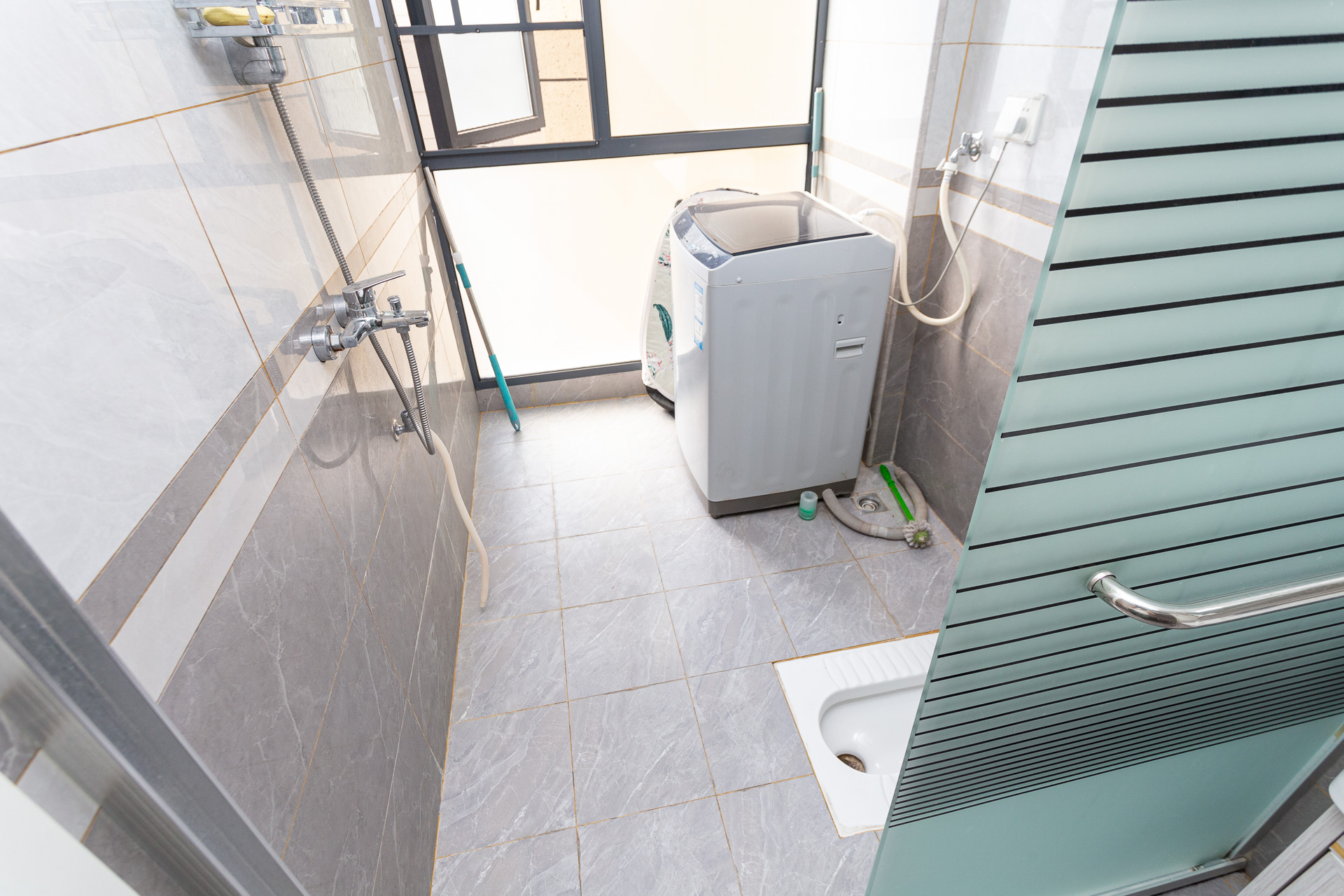 明发阅江悦府 3室2厅1卫 70.0万 明发阅江悦府 3室2厅1卫 70.0万卫生间