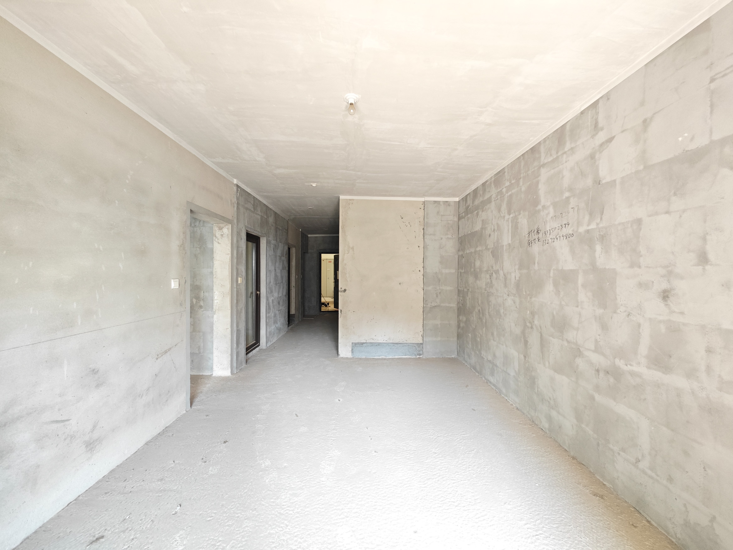 卓越蔚蓝城邦  3室2厅1卫    64.0万 卓越蔚蓝城邦  3室2厅1卫    64.0万客厅