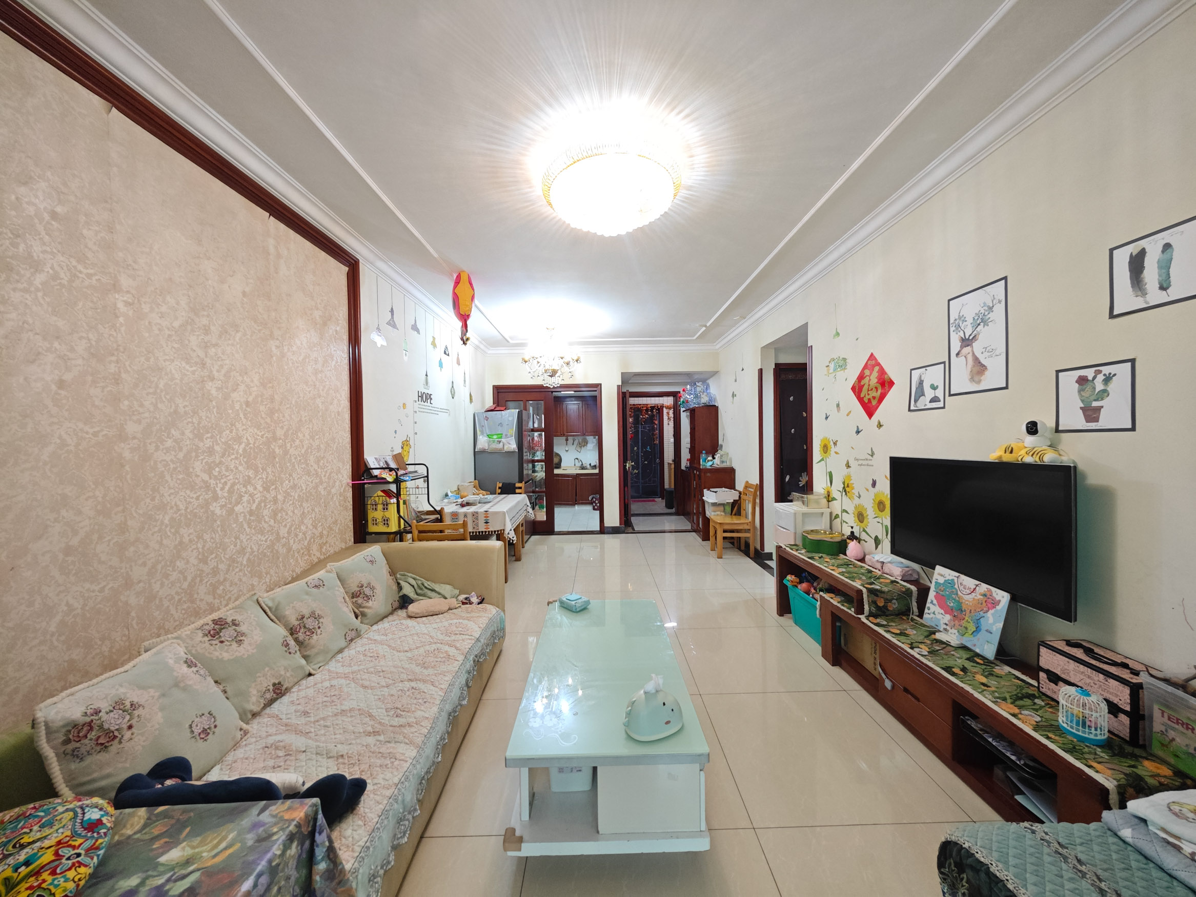 恒大城  2室2厅1卫    62.0万 恒大城  2室2厅1卫    62.0万