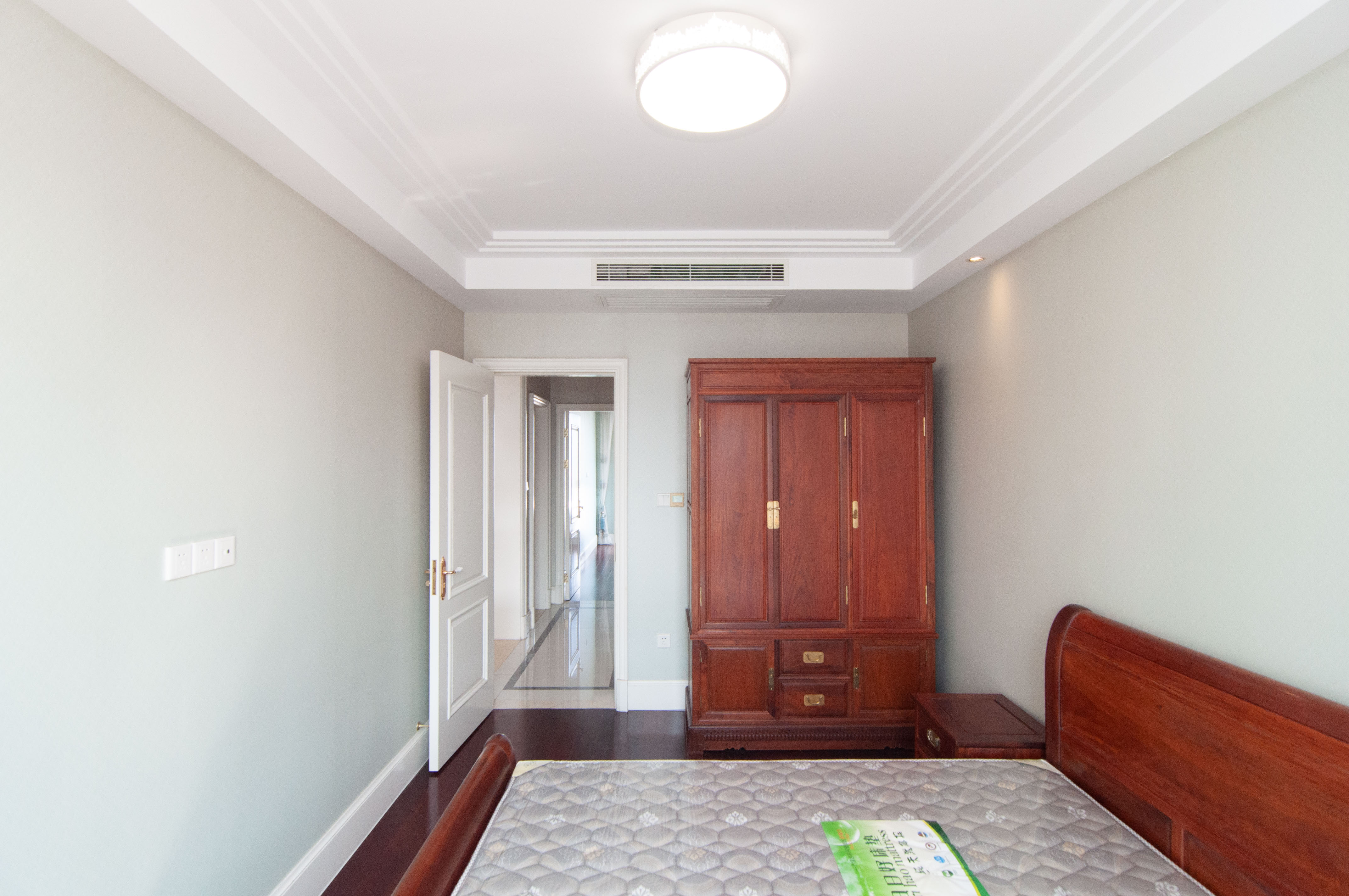 金茂梅溪湖  4室2厅3卫    438.0万其他