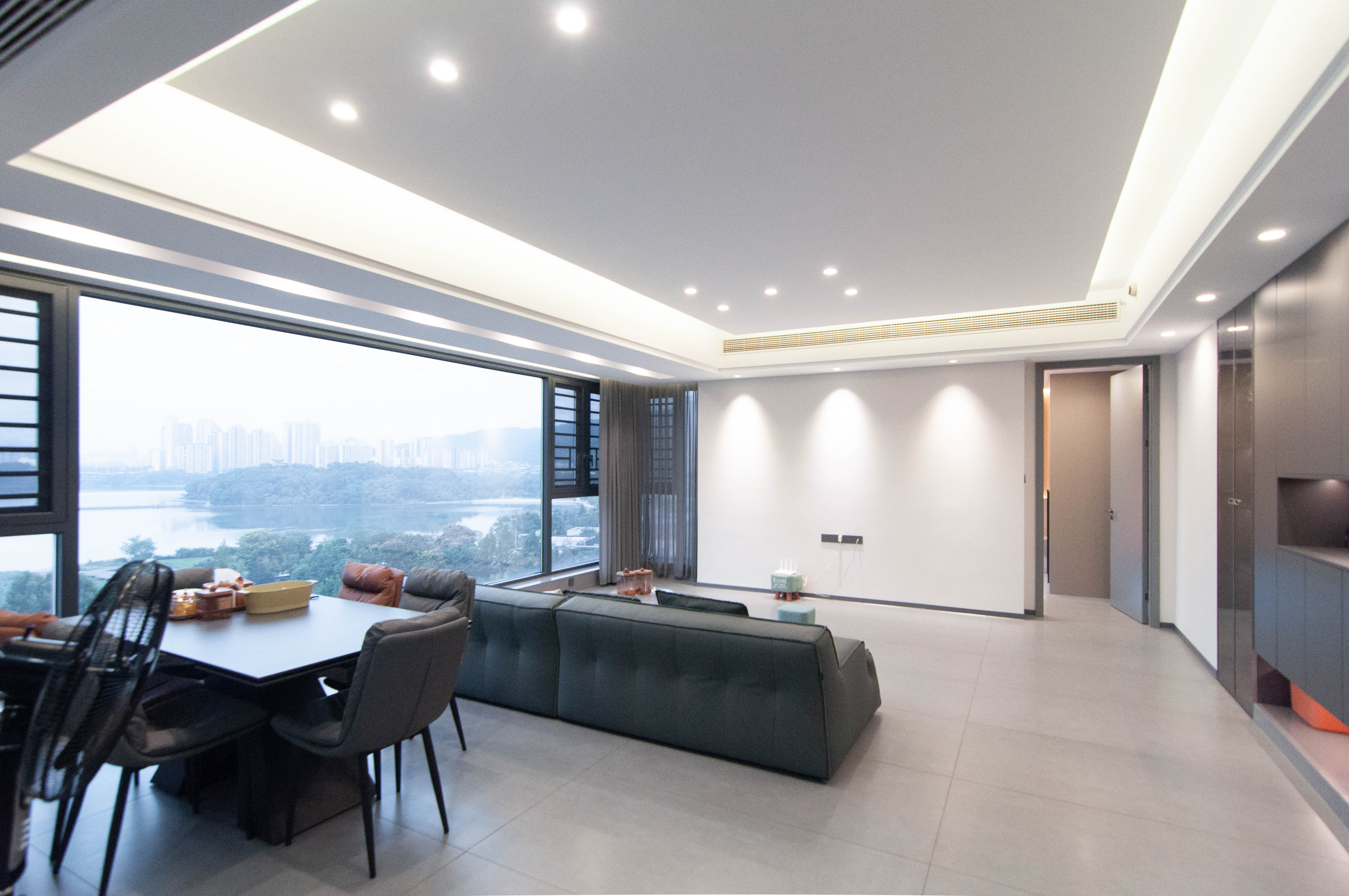 卓越浅水湾  4室2厅2卫    428.0万 卓越浅水湾  4室2厅2卫    428.0万客厅