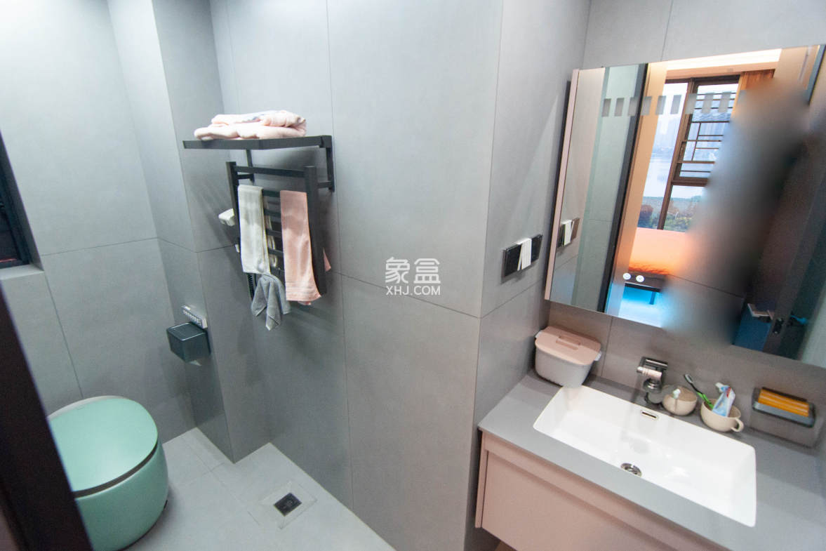 卓越浅水湾  4室2厅2卫    428.0万 卓越浅水湾  4室2厅2卫    428.0万卫生间