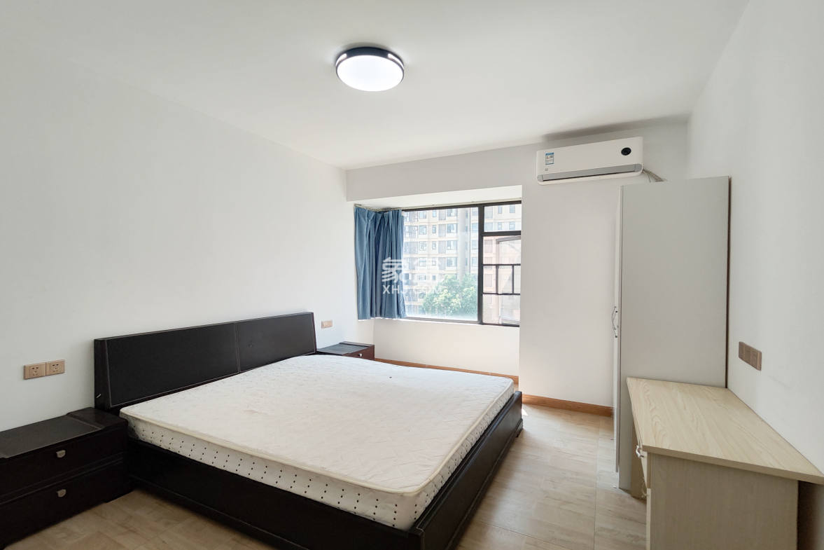 福天藏郡院子  4室2厅2卫    96.0万 福天藏郡院子  4室2厅2卫    96.0万卧室