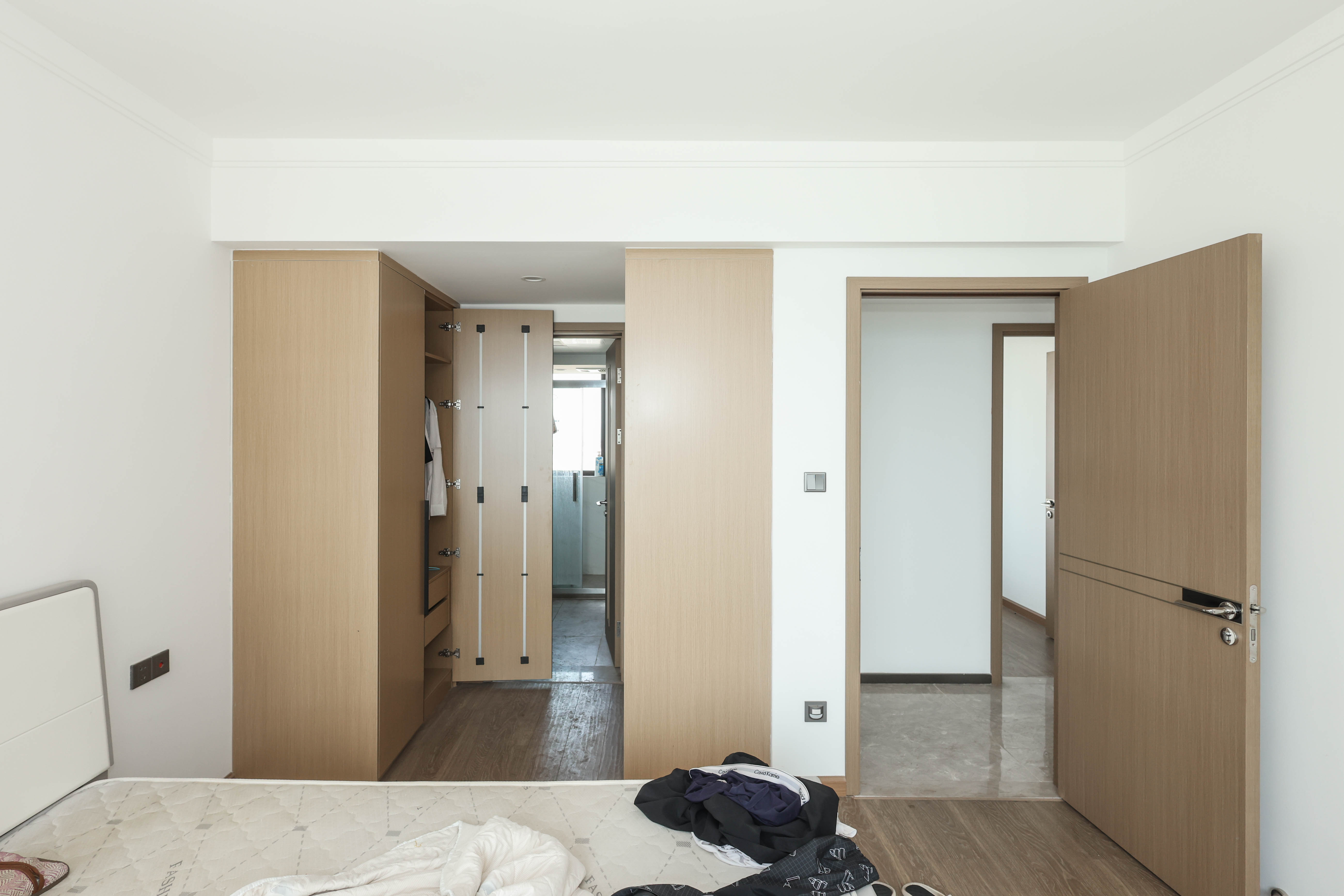 招商华发依云曦城  4室2厅2卫    160.0万 招商华发依云曦城  4室2厅2卫    160.0万卧室