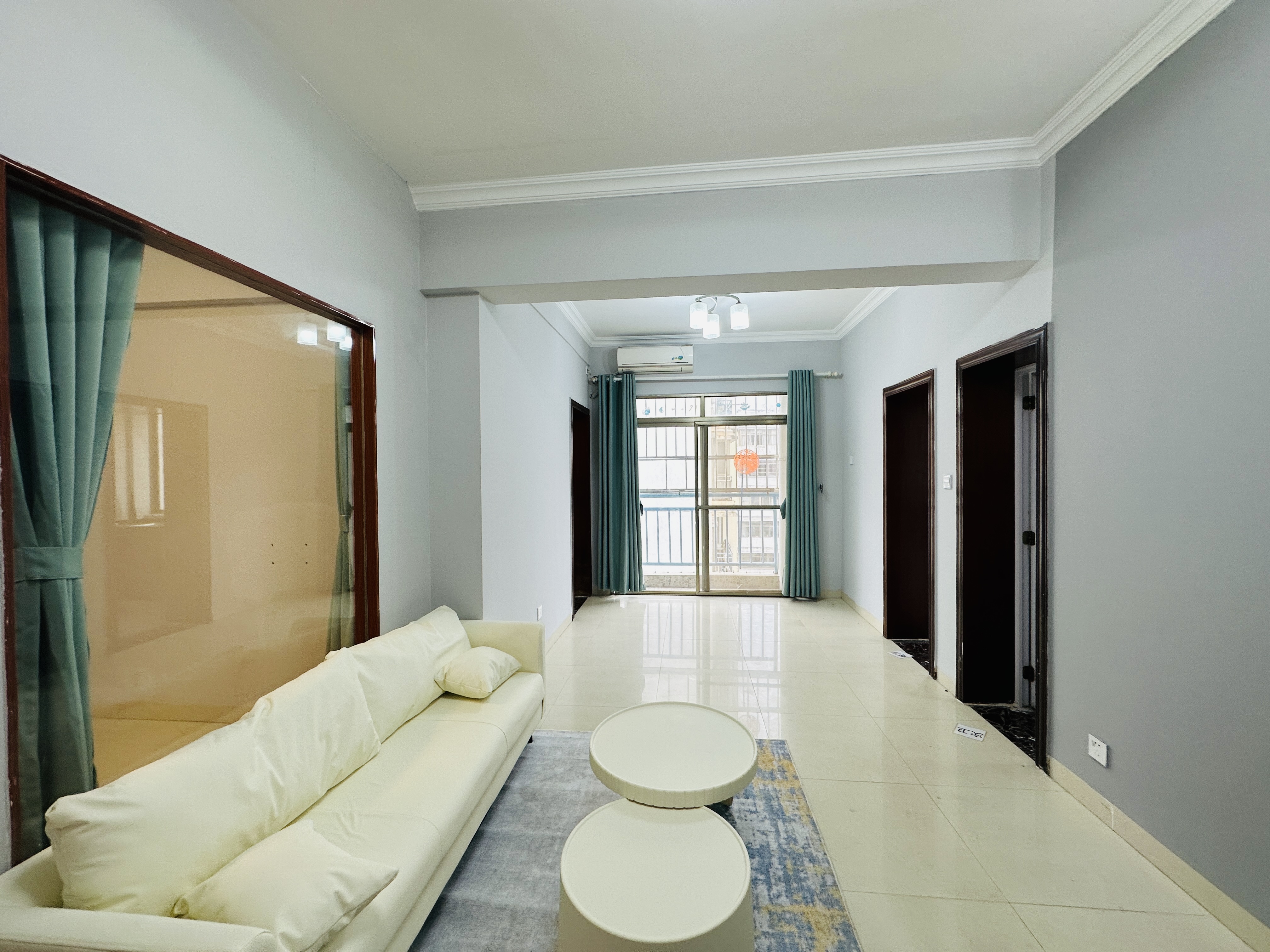 华宝雅苑 2室1厅1卫 115.0万 华宝雅苑 2室1厅1卫 115.0万客厅