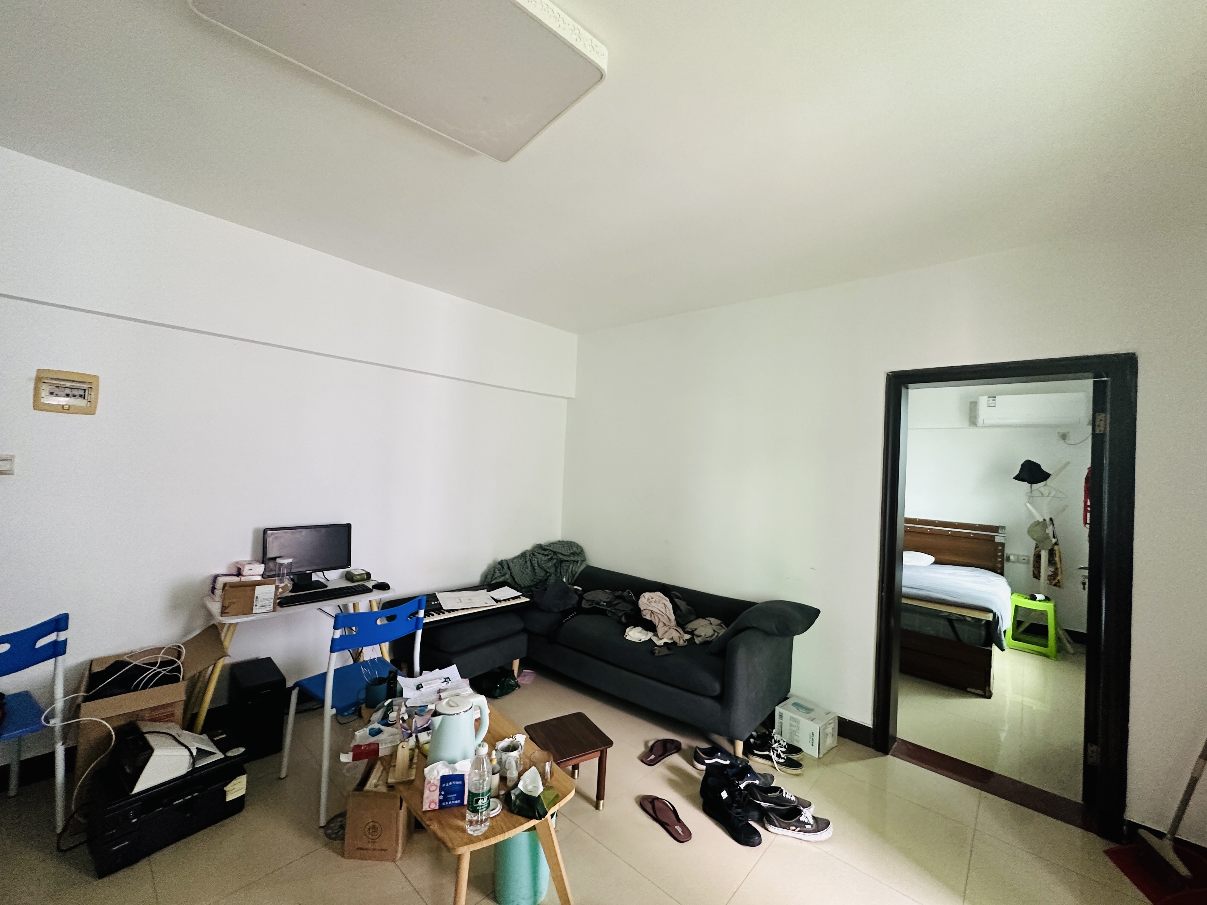 金海雅苑 1室1厅1卫 55.0万 金海雅苑 1室1厅1卫 55.0万客厅