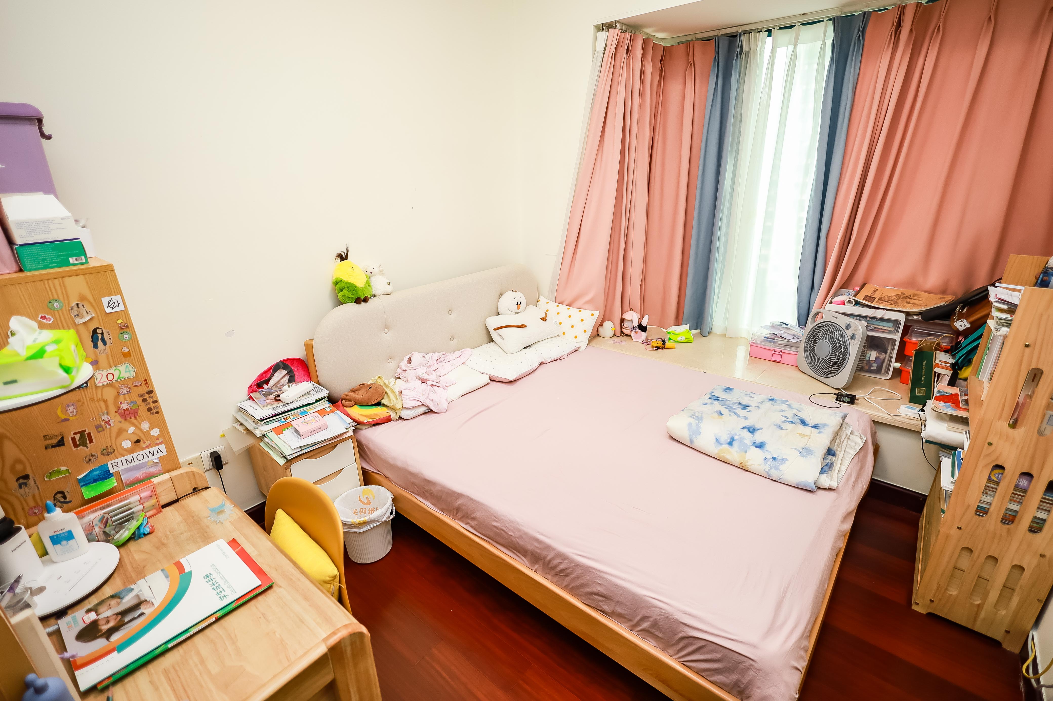 恒大华府  3室2厅1卫   118.00万卧室