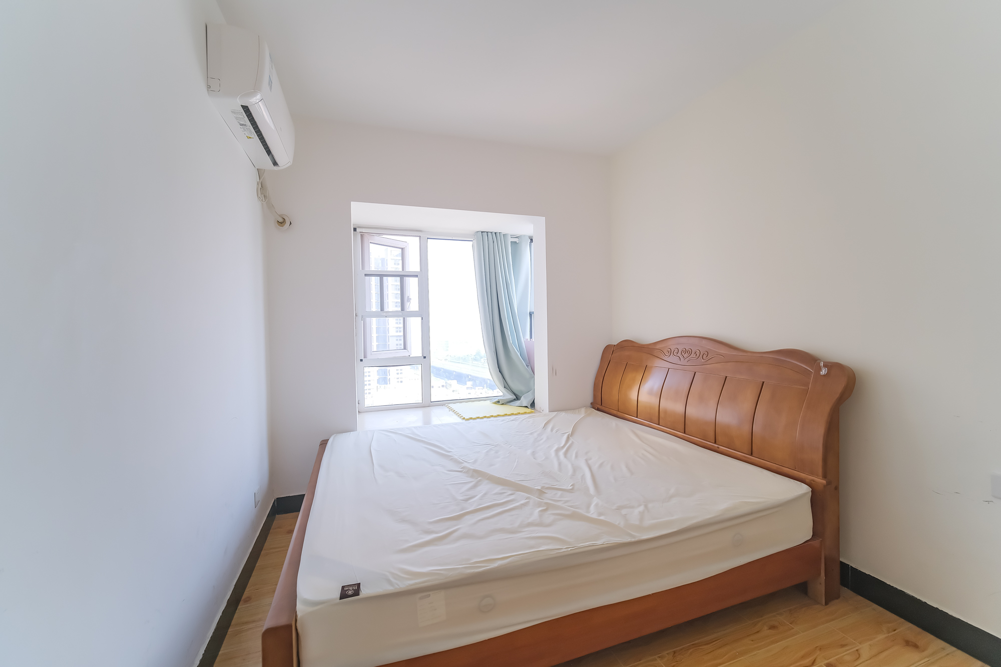 荣盛花语城 3室2厅1卫 58.6万 荣盛花语城 3室2厅1卫 58.6万卧室