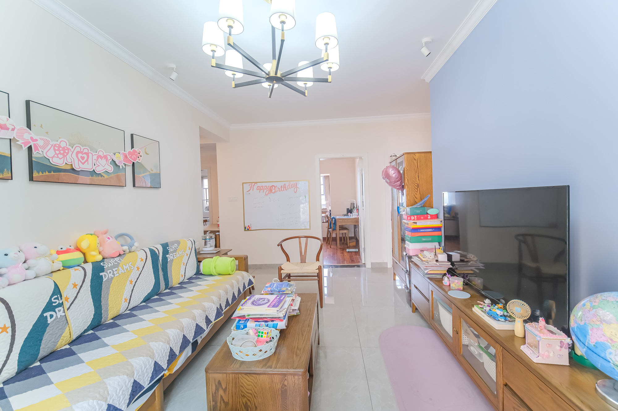 荣盛花语城  3室2厅1卫    75.0万 荣盛花语城  3室2厅1卫    75.0万客厅