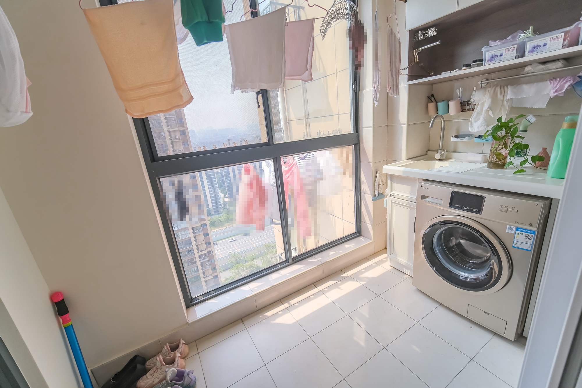 荣盛花语城  3室2厅1卫    75.0万 荣盛花语城  3室2厅1卫    75.0万阳台