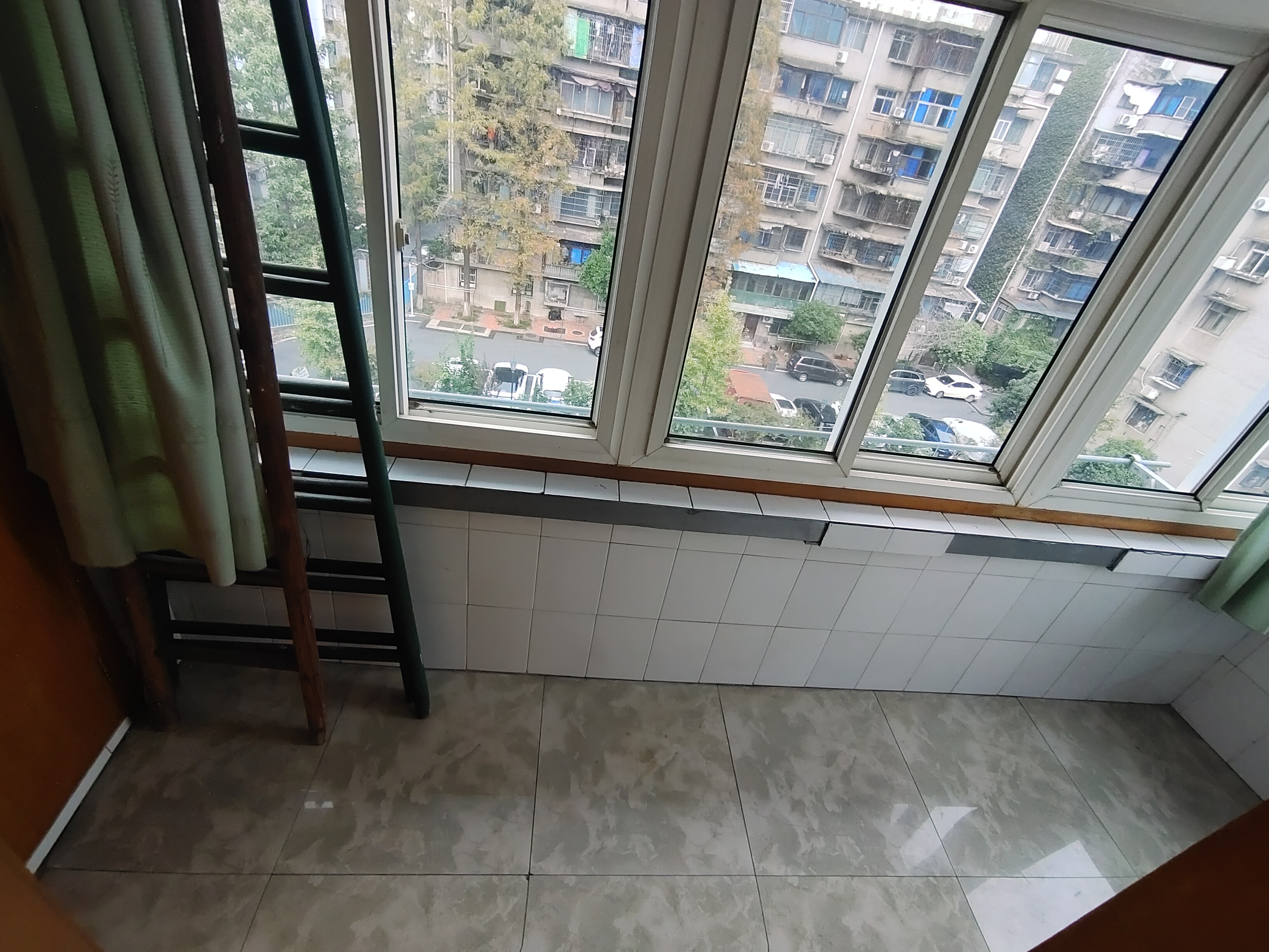 银馨家园(贺家土电厂生活区)  2室1厅1卫    20.0万 银馨家园(贺家土电厂生活区)  2室1厅1卫    20.0万室内图