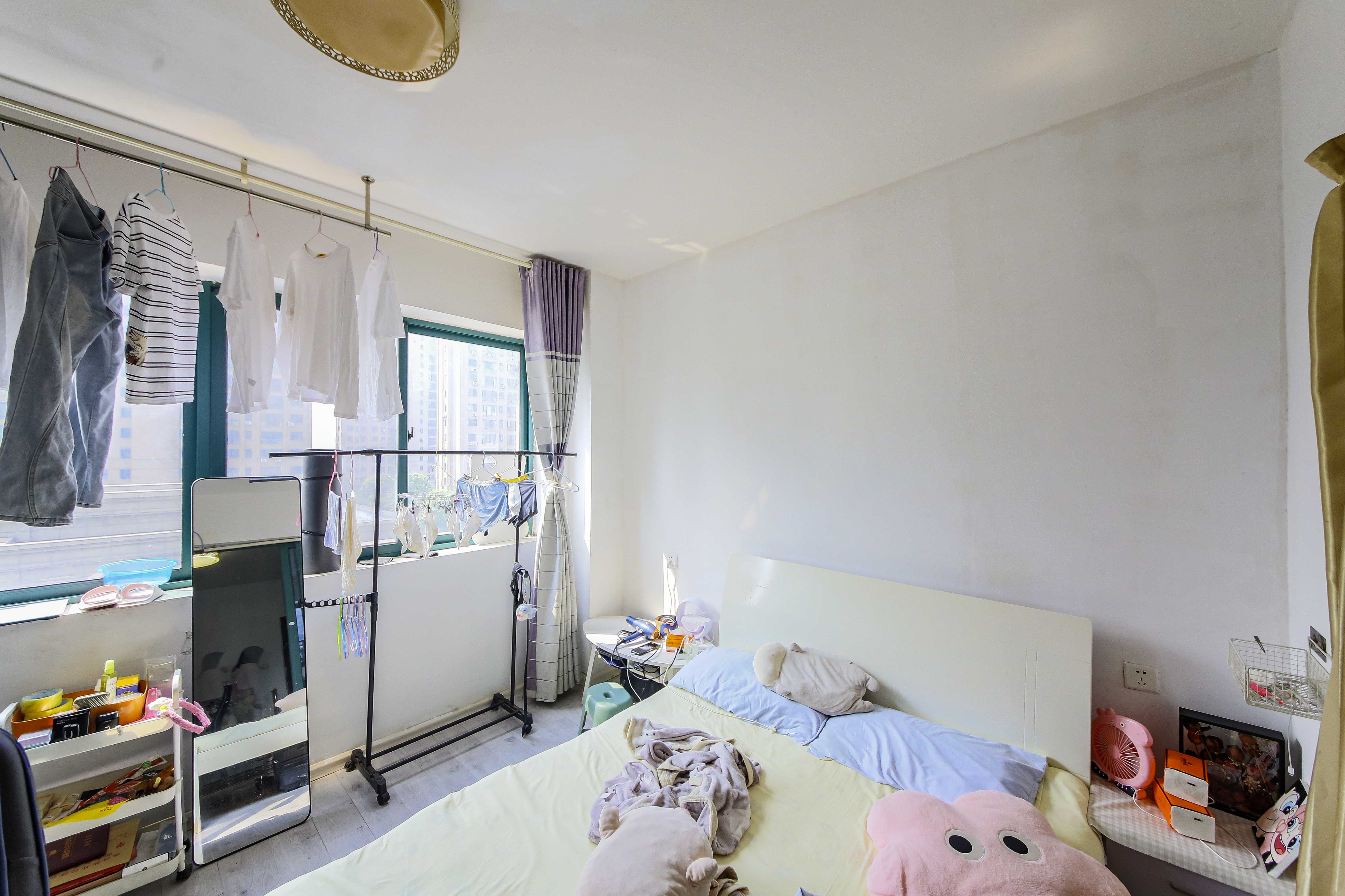 才子嘉都  3室1厅1卫   83.00万卧室