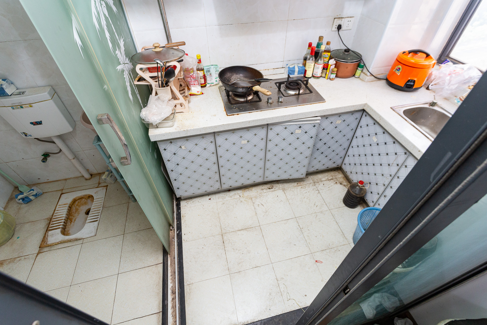 Cross尚公馆  1室1厅1卫    30.0万 Cross尚公馆  1室1厅1卫    30.0万厨房