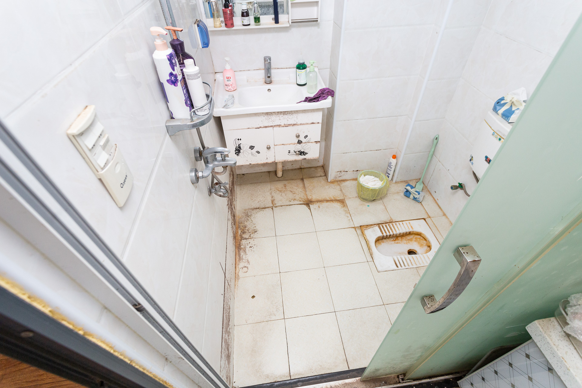 Cross尚公馆  1室1厅1卫    30.0万 Cross尚公馆  1室1厅1卫    30.0万卫生间