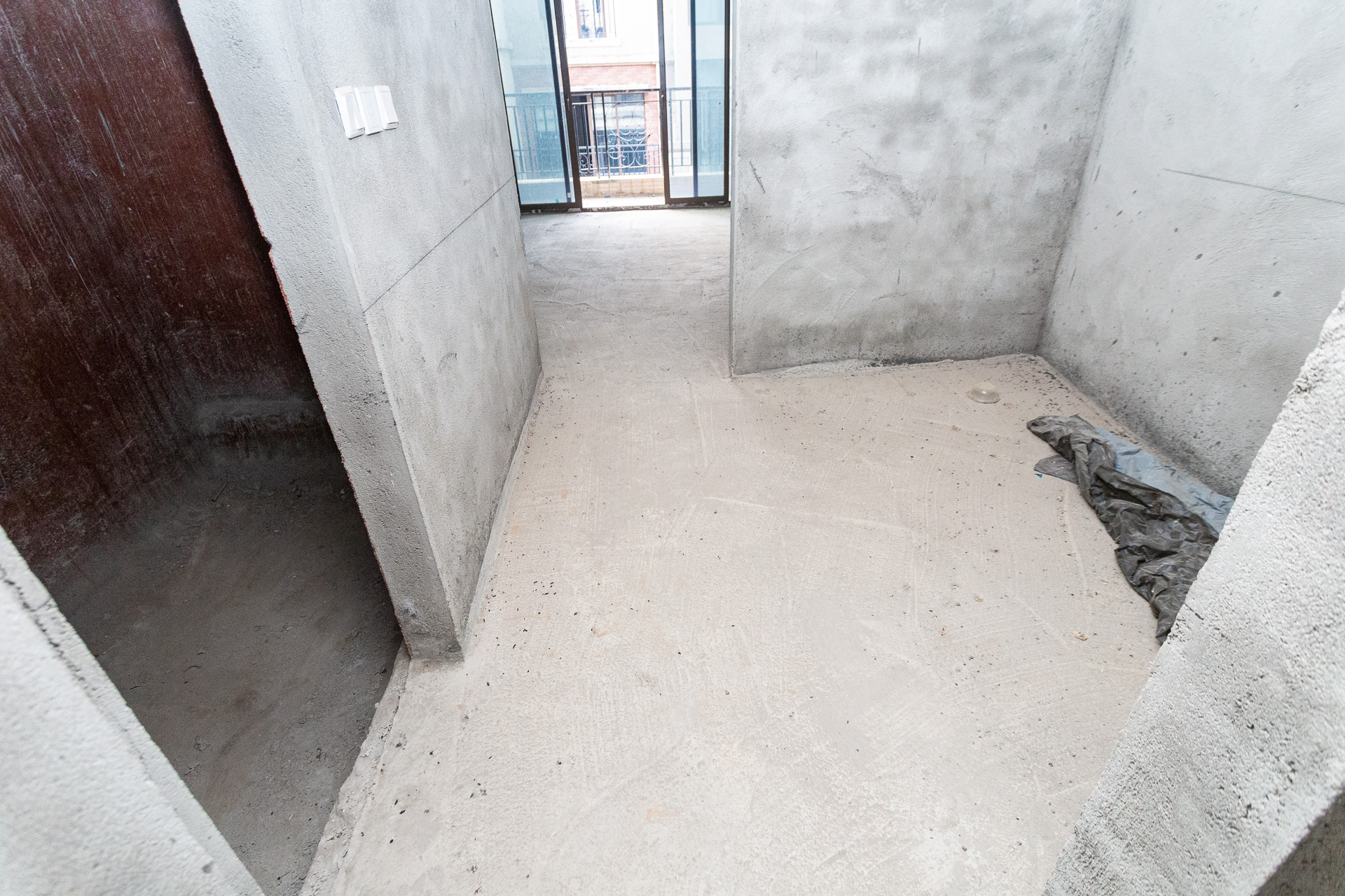 盈峰翠邸  5室3厅5卫    136.0万 盈峰翠邸  5室3厅5卫    136.0万其他