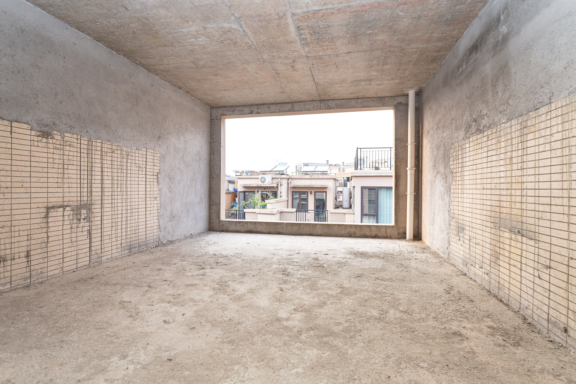 盈峰翠邸  5室3厅5卫    136.0万 盈峰翠邸  5室3厅5卫    136.0万卧室