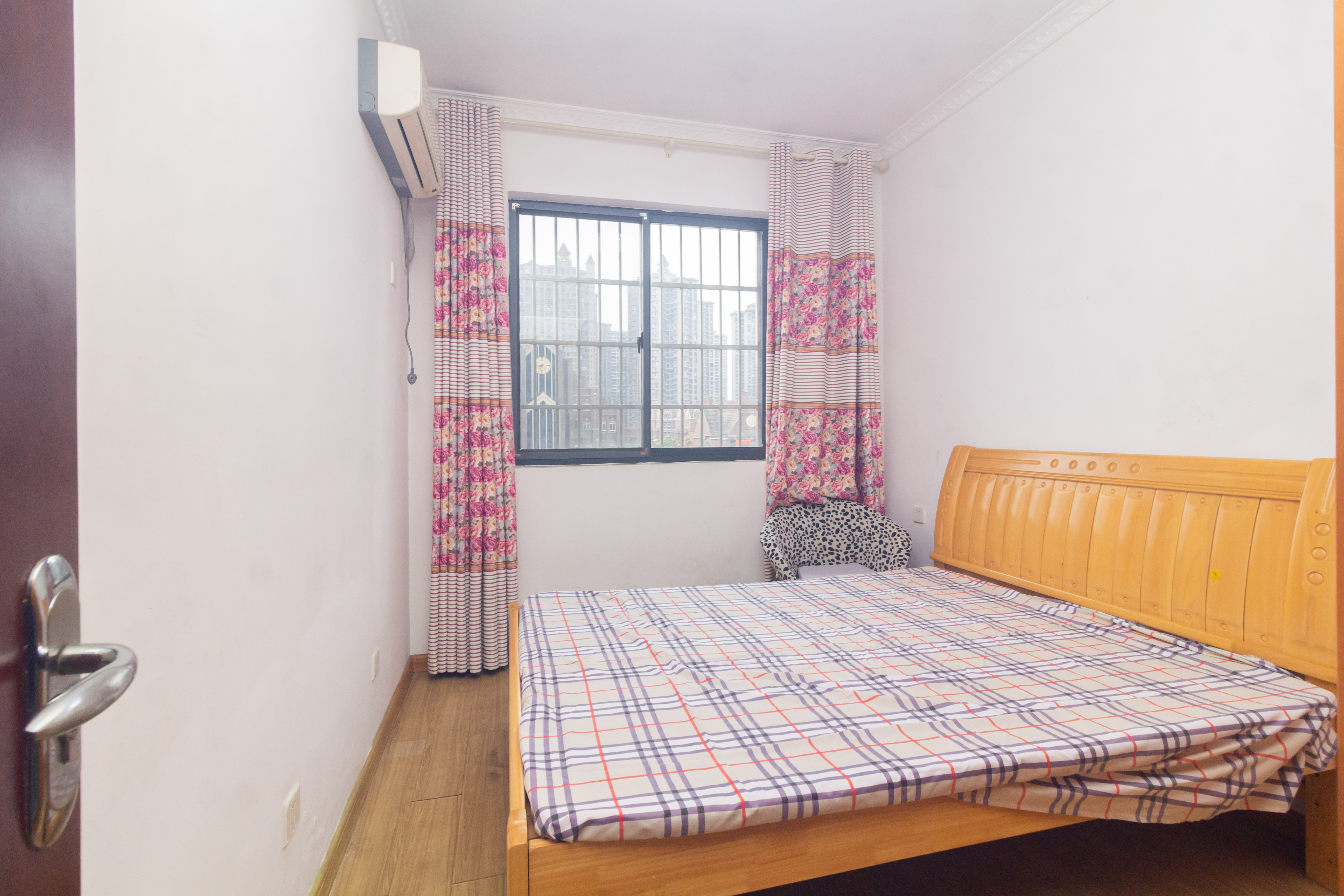 高林仕家 3室2厅1卫 52.8万 高林仕家 3室2厅1卫 52.8万卧室