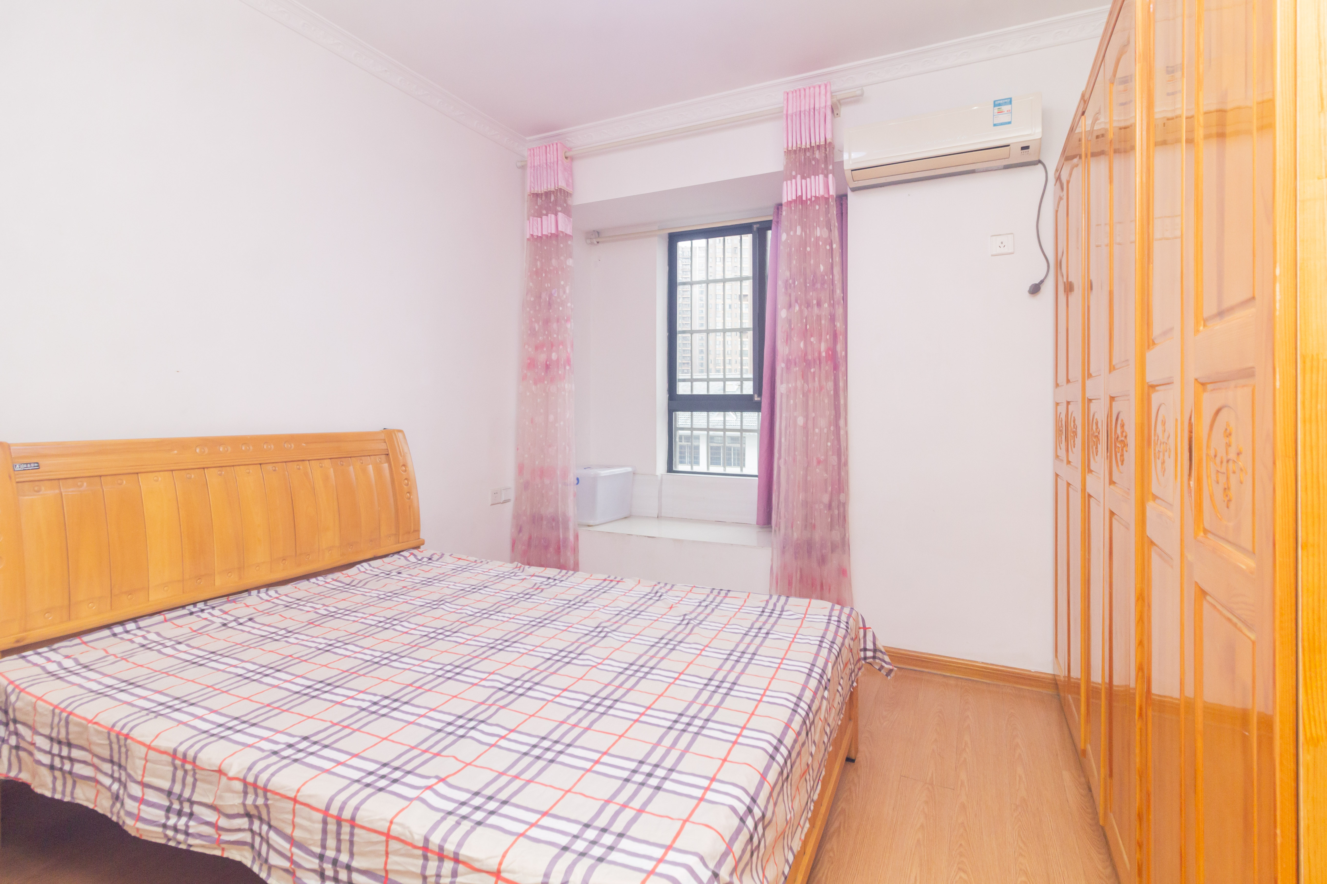 高林仕家 3室2厅1卫 52.8万 高林仕家 3室2厅1卫 52.8万卧室