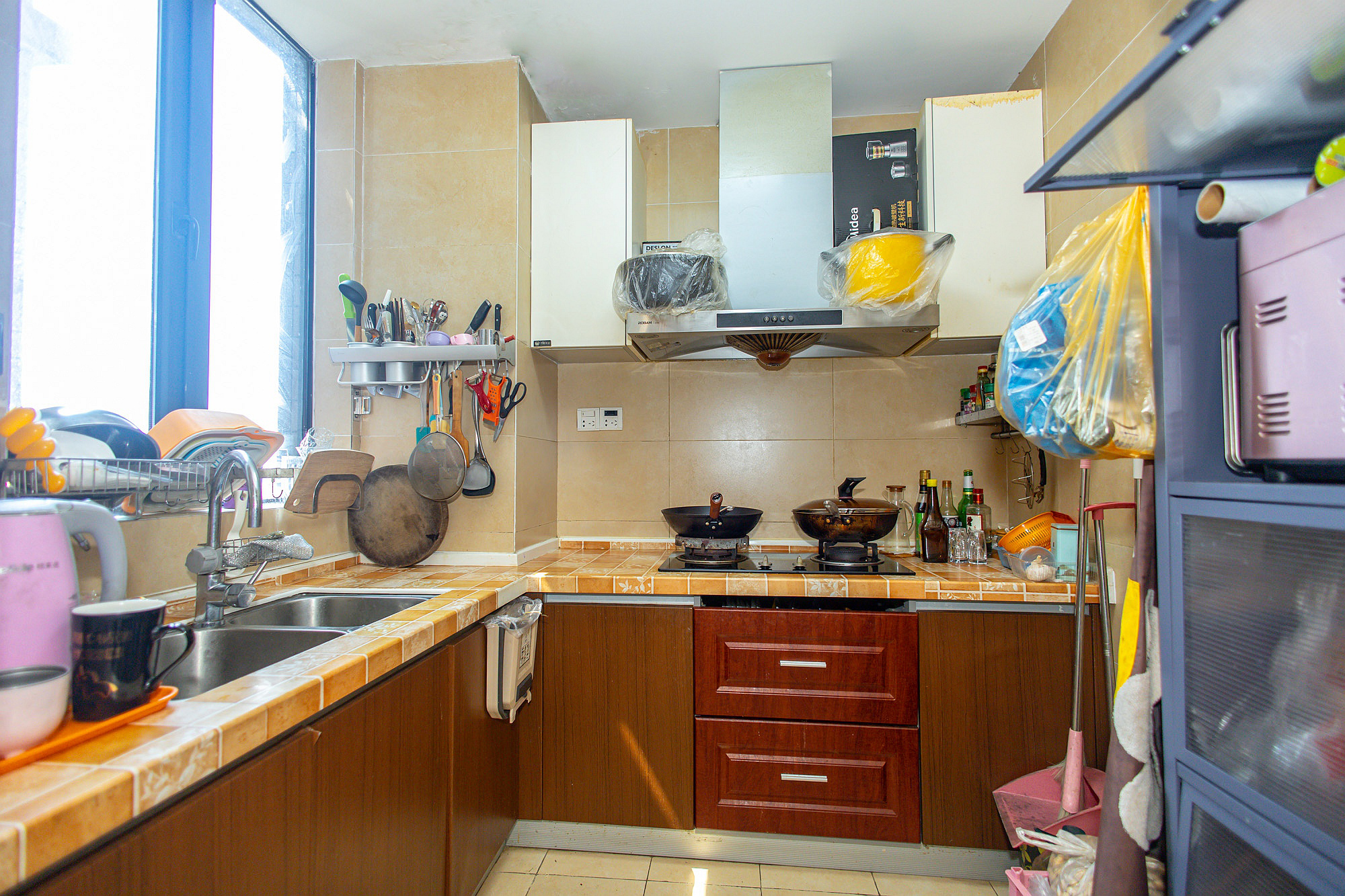 旺德府恺悦国际 3室2厅2卫 60.0万 旺德府恺悦国际 3室2厅2卫 60.0万厨房