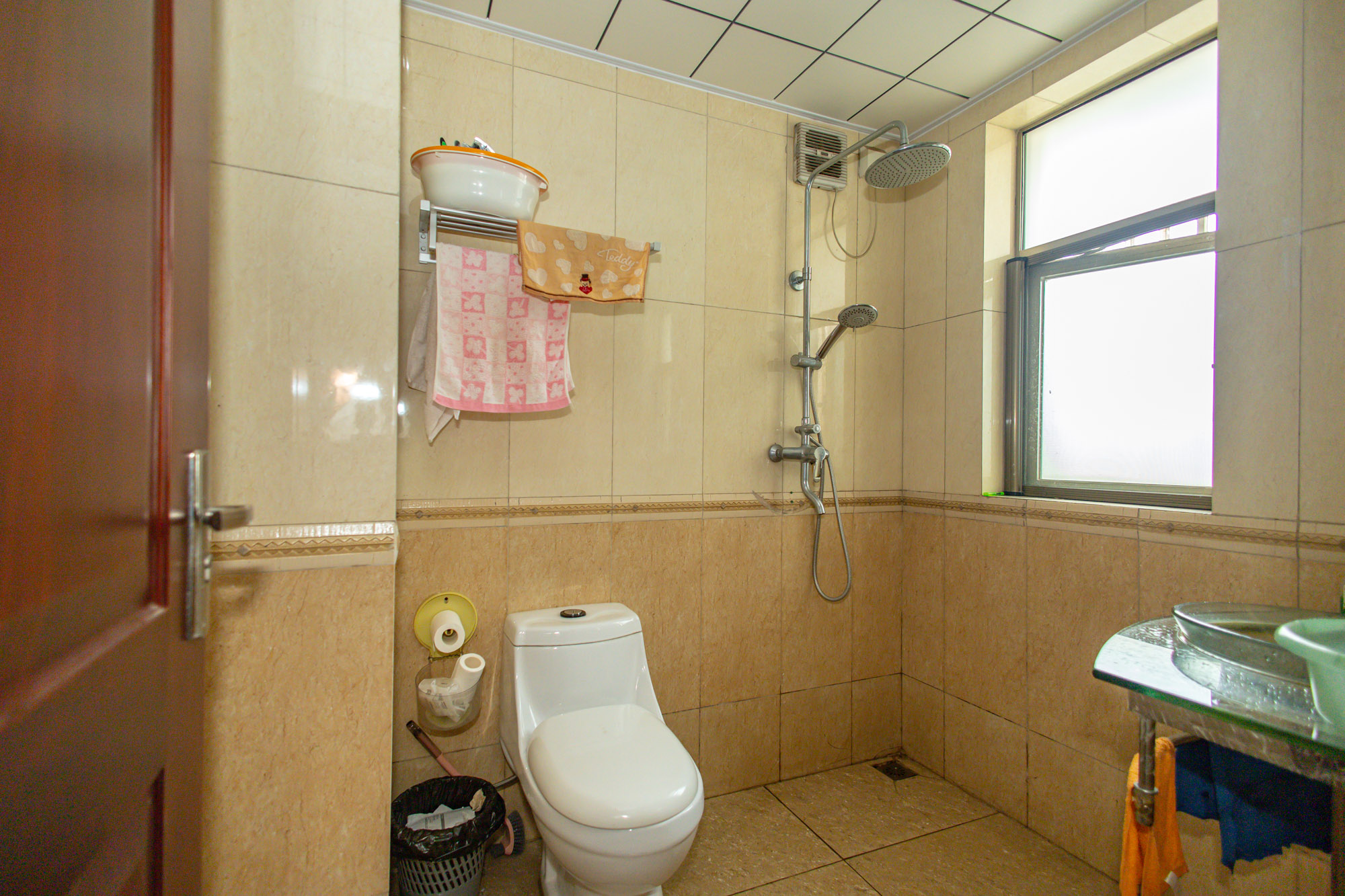 碧桂园威尼斯城  5室2厅4卫    368.0万 碧桂园威尼斯城  5室2厅4卫    368.0万卫生间