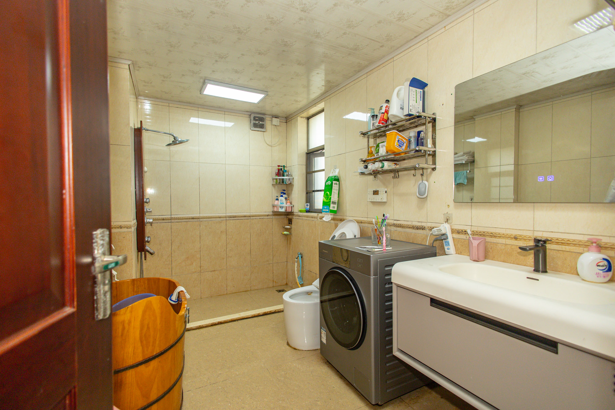 碧桂园威尼斯城  5室2厅4卫    368.0万 碧桂园威尼斯城  5室2厅4卫    368.0万卫生间