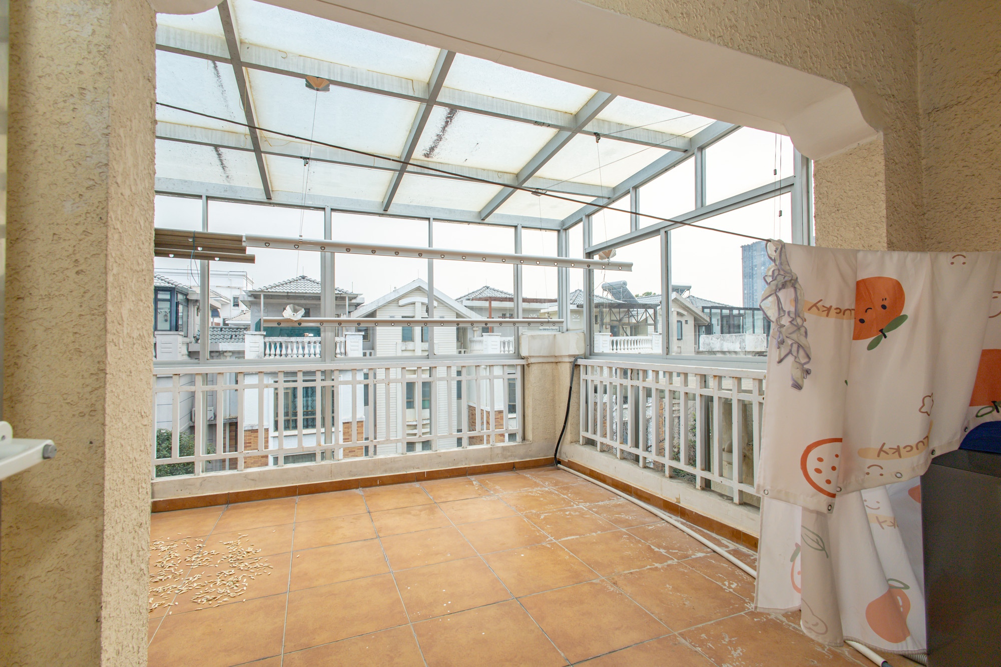 碧桂园威尼斯城  5室2厅4卫    368.0万 碧桂园威尼斯城  5室2厅4卫    368.0万阳台