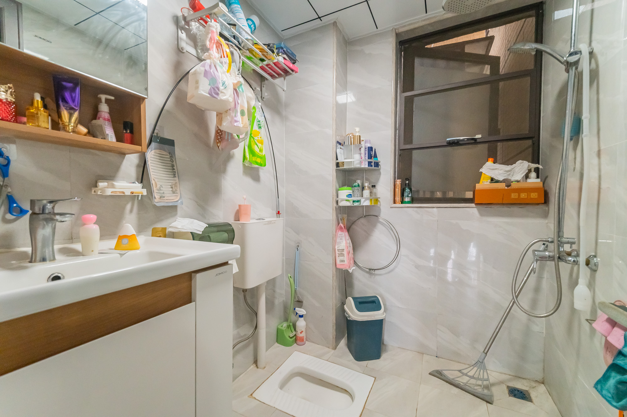 国泰九龙湾 4室2厅2卫 128.0万 国泰九龙湾 4室2厅2卫 128.0万卫生间