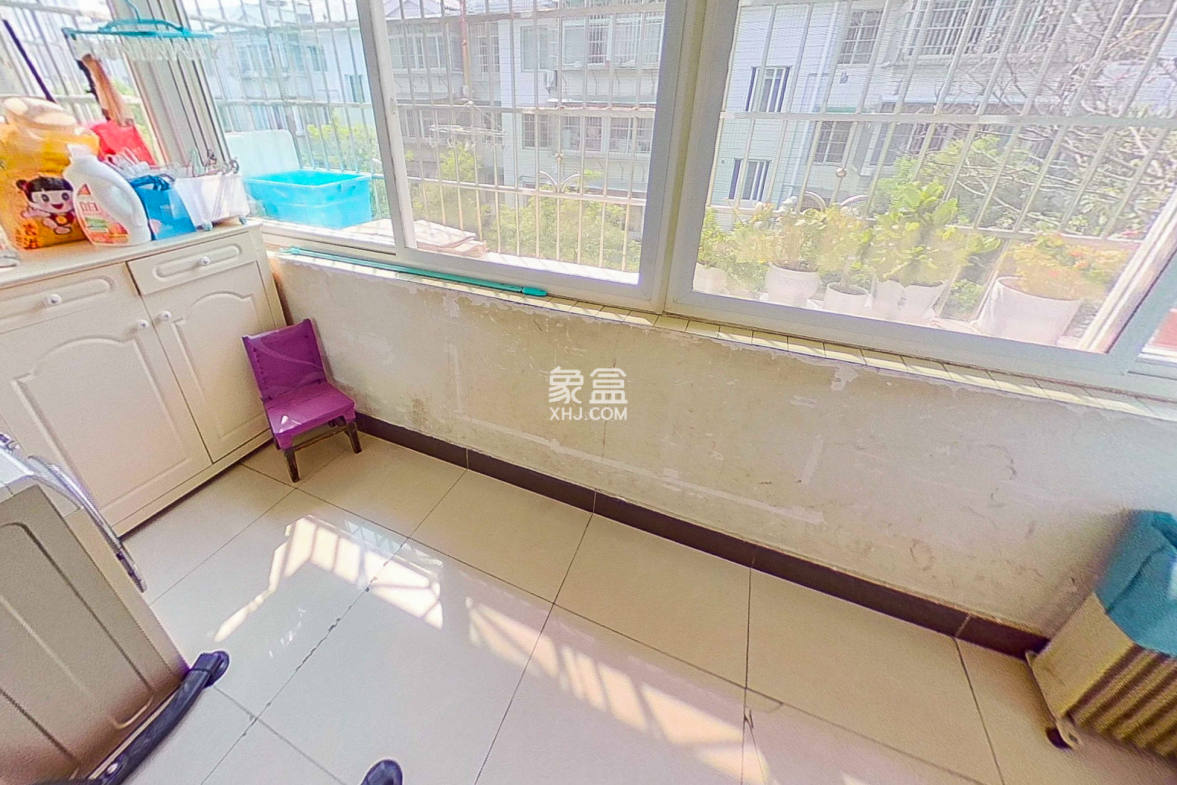 绿荫家园  1室0厅0卫    63.0万 绿荫家园  1室0厅0卫    63.0万阳台