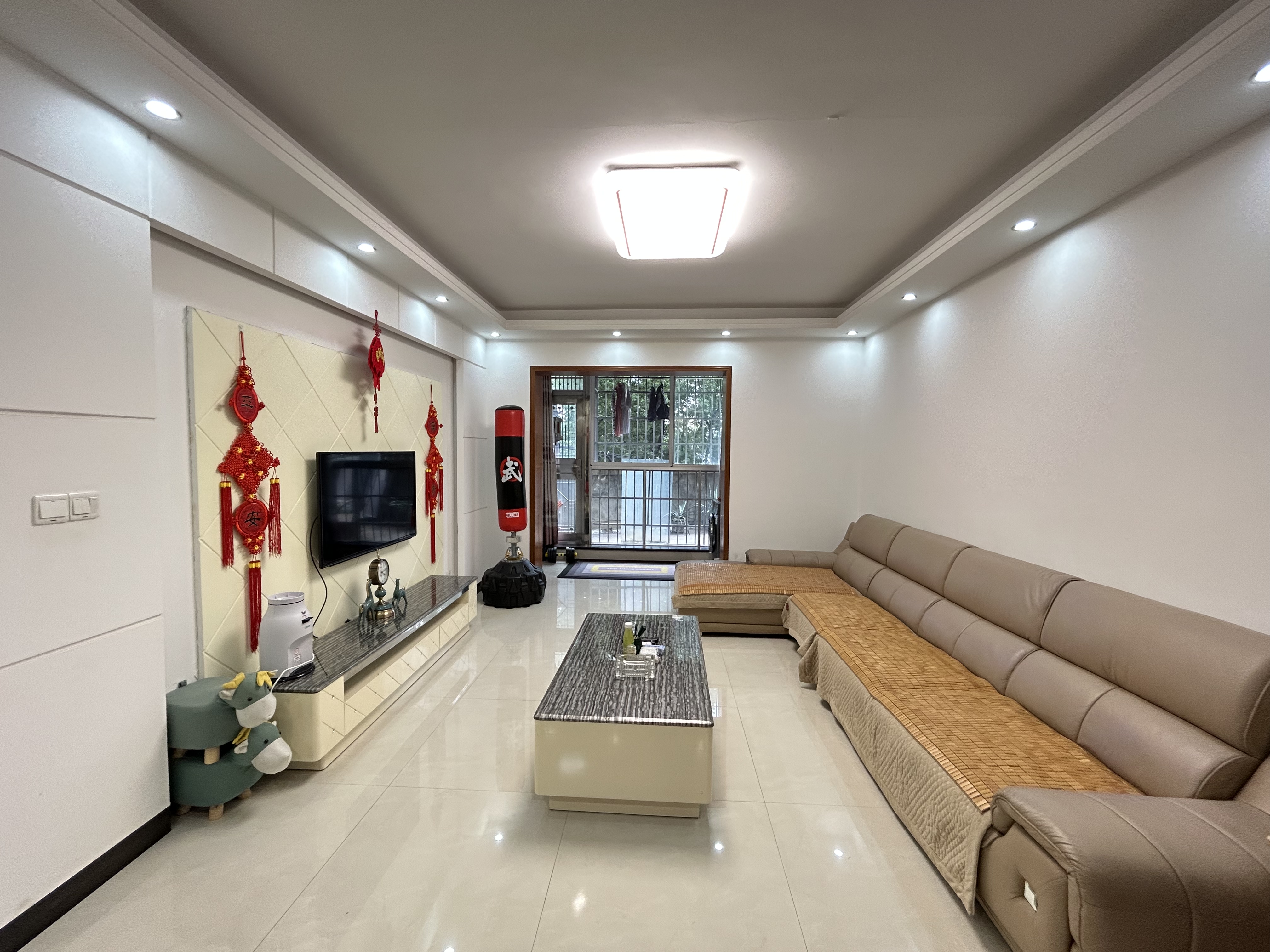 经仕小区 3室2厅2卫 39.8万 经仕小区 3室2厅2卫 39.8万室内图