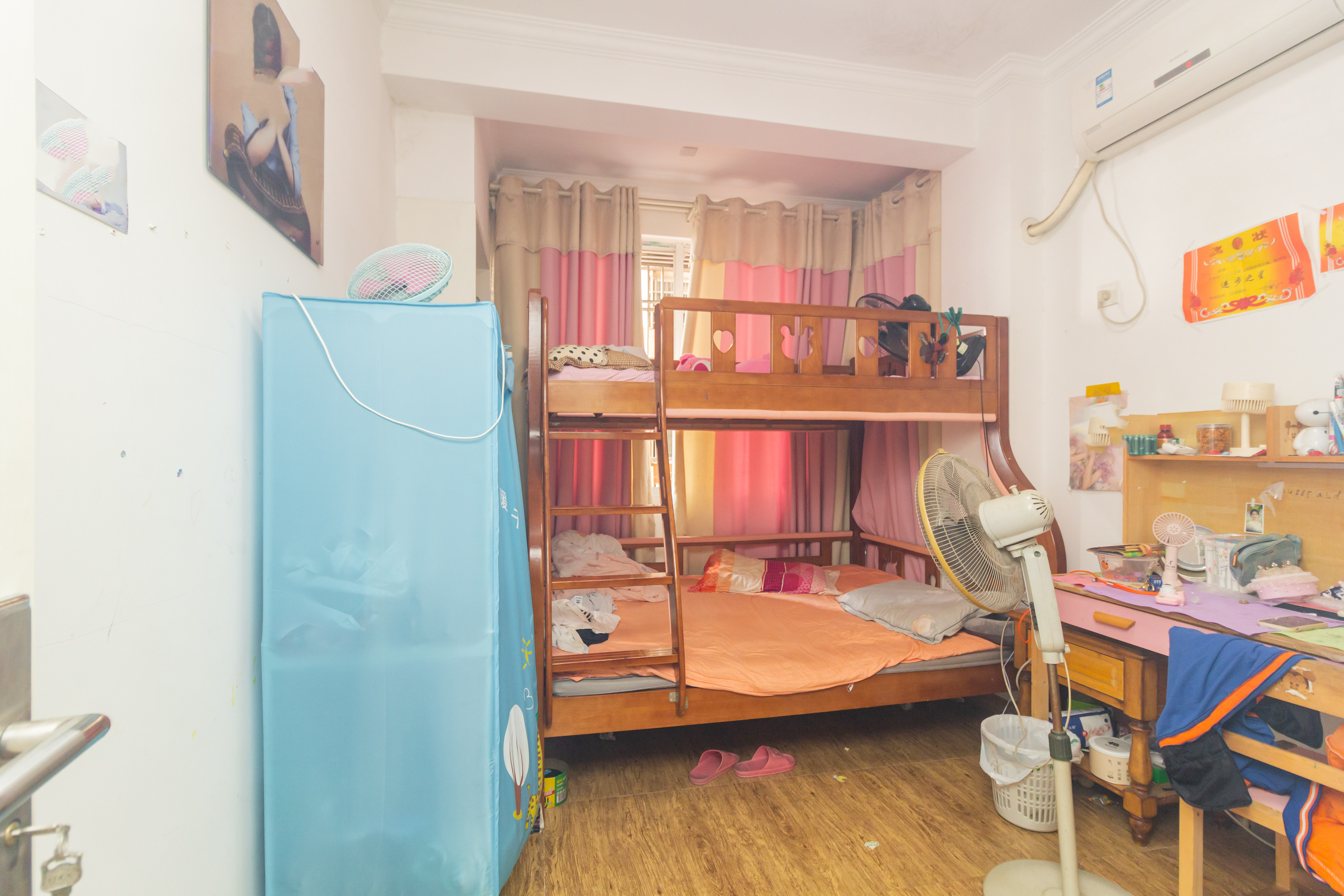 星城国际 2室2厅1卫 46.8万 星城国际 2室2厅1卫 46.8万卧室