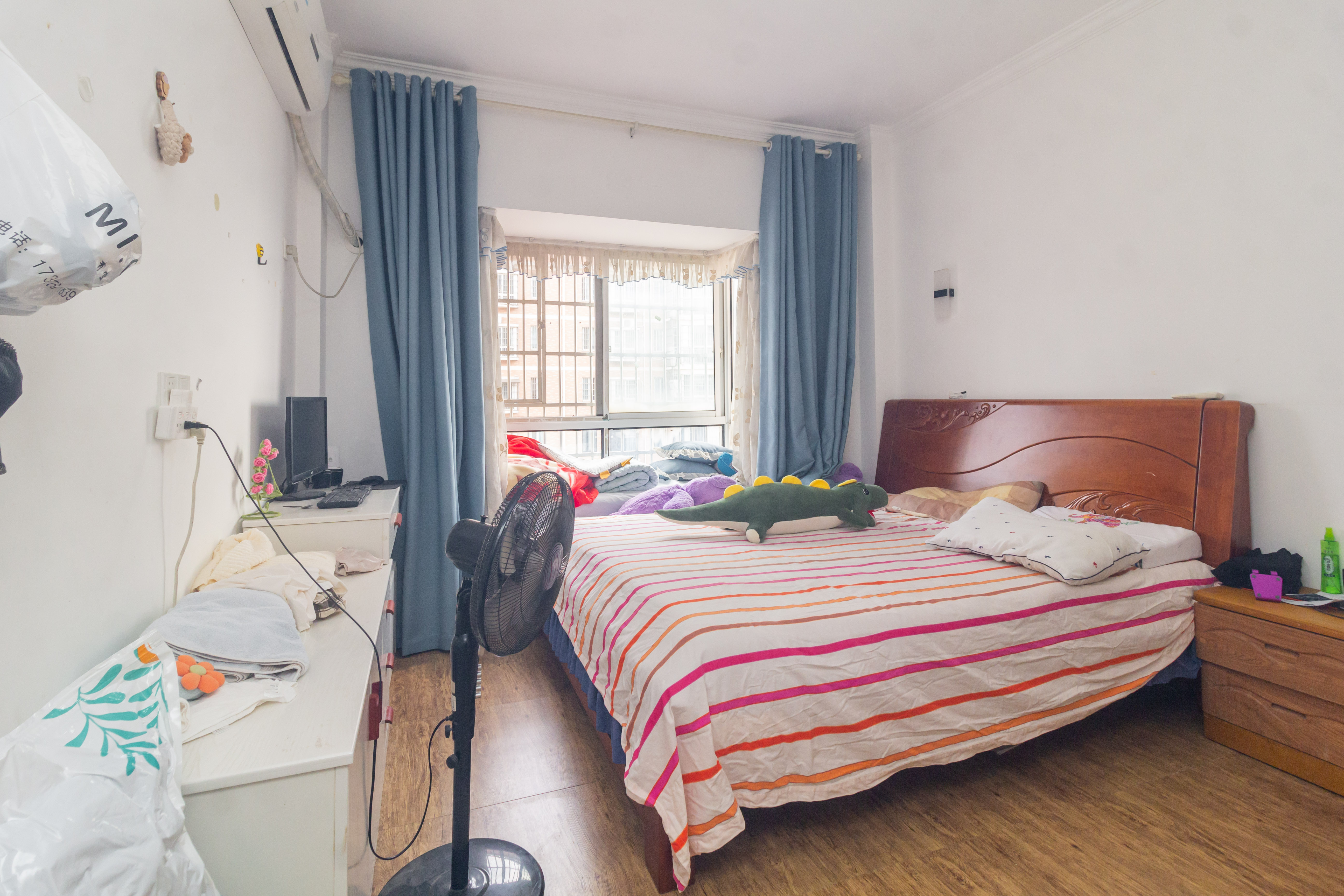 星城国际 2室2厅1卫 46.8万 星城国际 2室2厅1卫 46.8万卧室