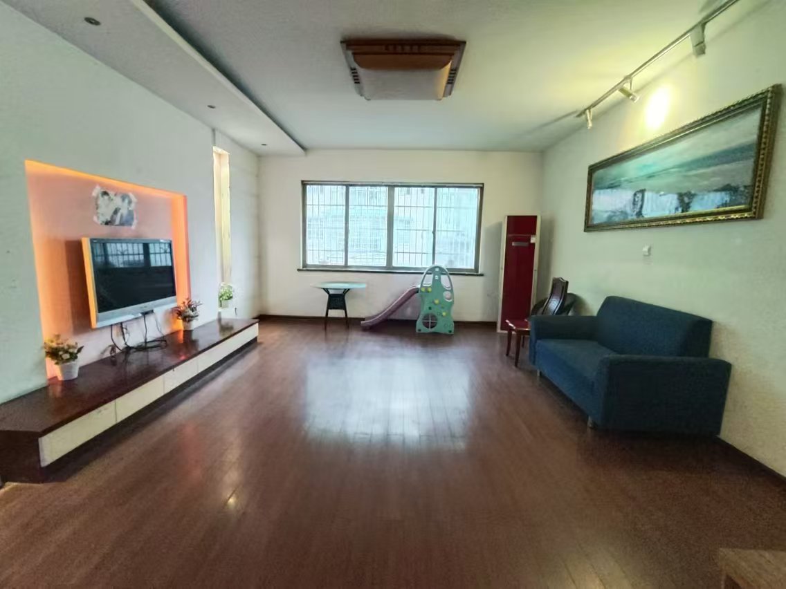 康华小区 4室2厅1卫 49.8万 康华小区 4室2厅1卫 49.8万室内图