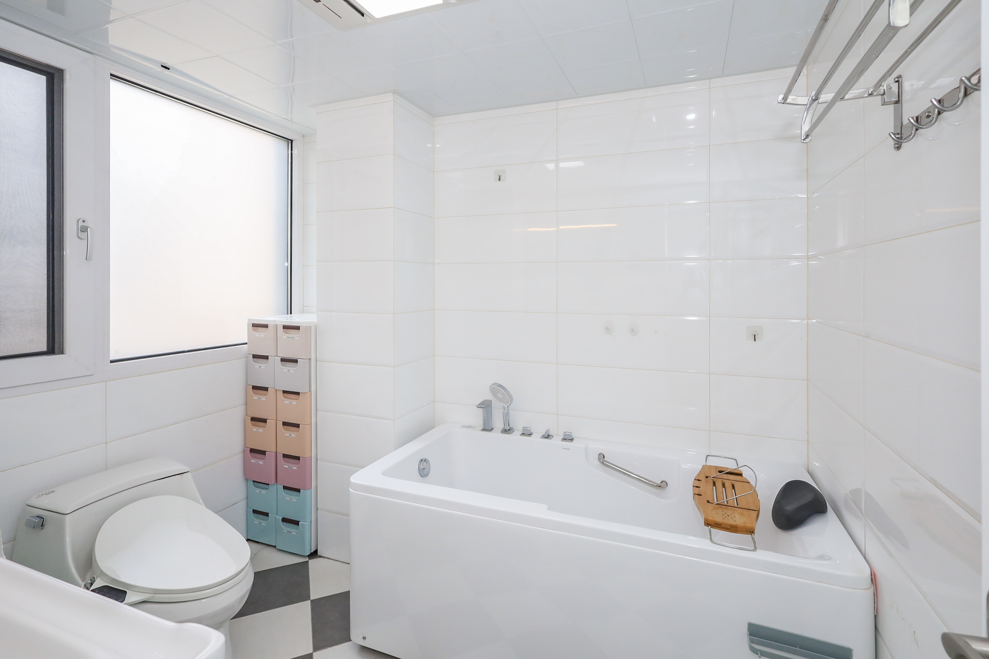 南山雍江汇(滨江国际新城) 4室2厅1卫 190.0万 南山雍江汇(滨江国际新城) 4室2厅1卫 190.0万卫生间