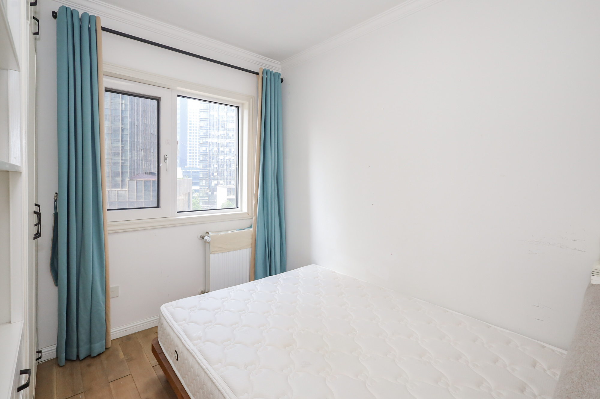 南山雍江汇(滨江国际新城) 4室2厅1卫 190.0万 南山雍江汇(滨江国际新城) 4室2厅1卫 190.0万卧室