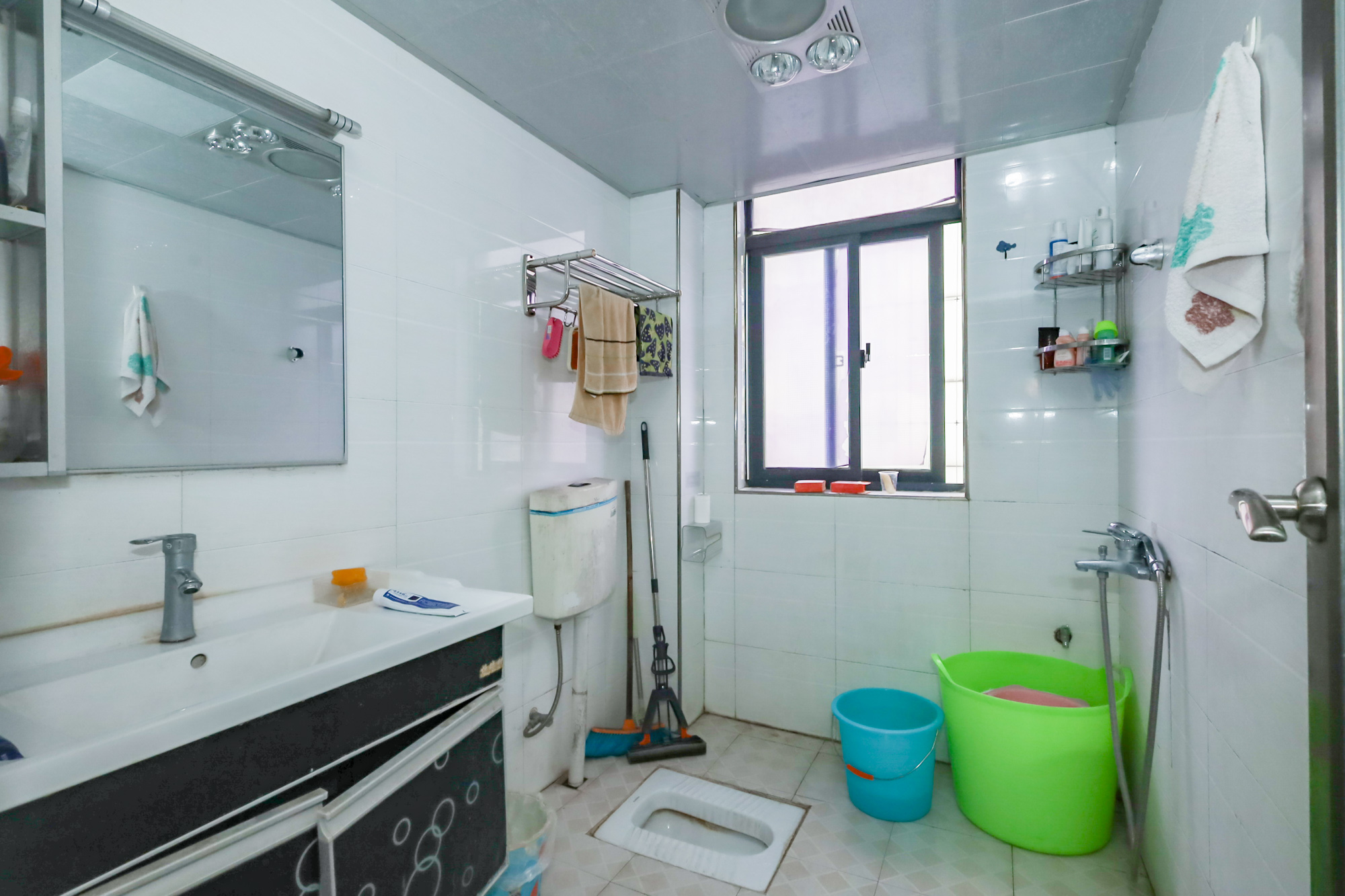 天骄福邸  2室2厅1卫    94.89万 天骄福邸  2室2厅1卫    94.89万卫生间