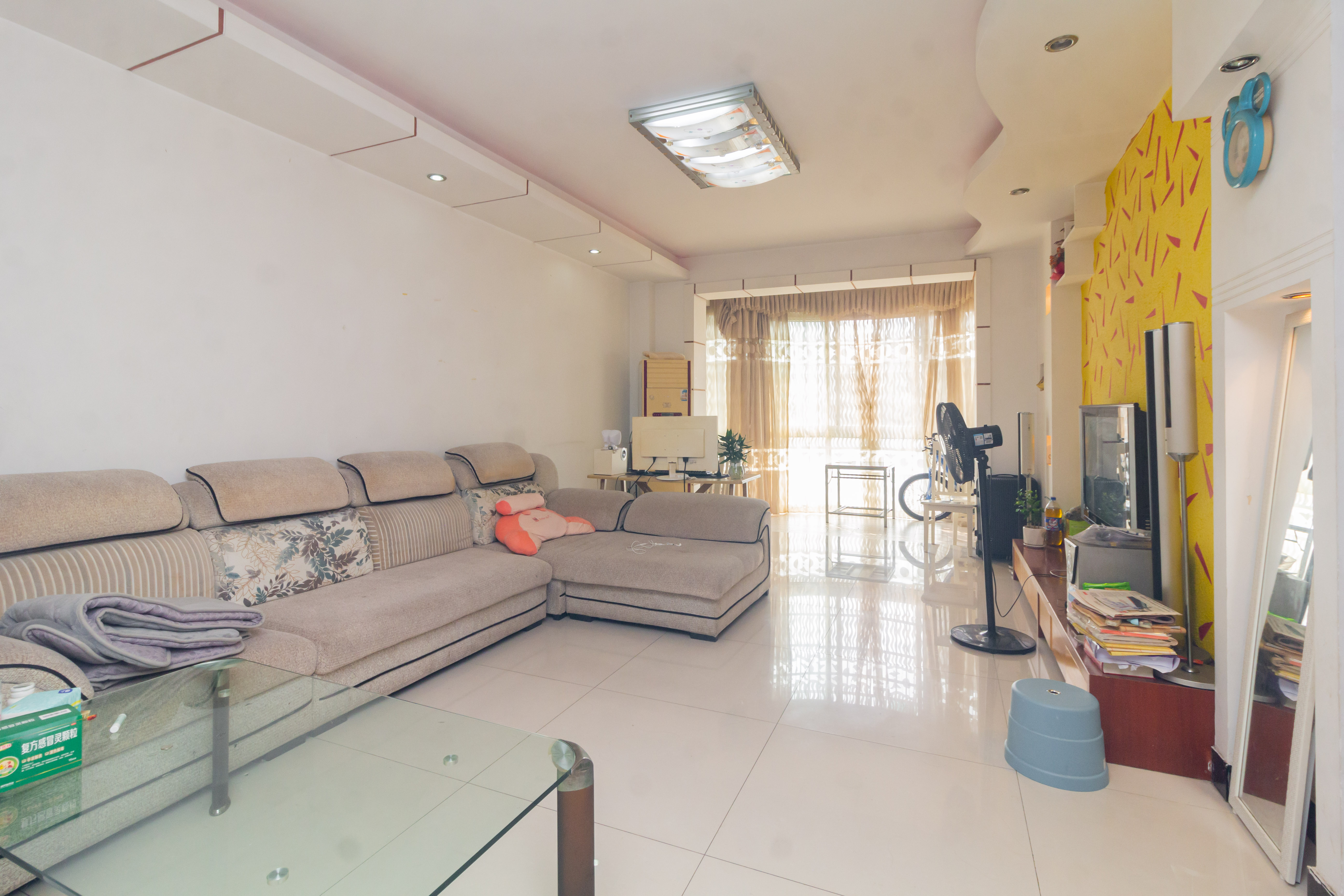 星城国际 2室2厅1卫 38.8万 星城国际 2室2厅1卫 38.8万客厅