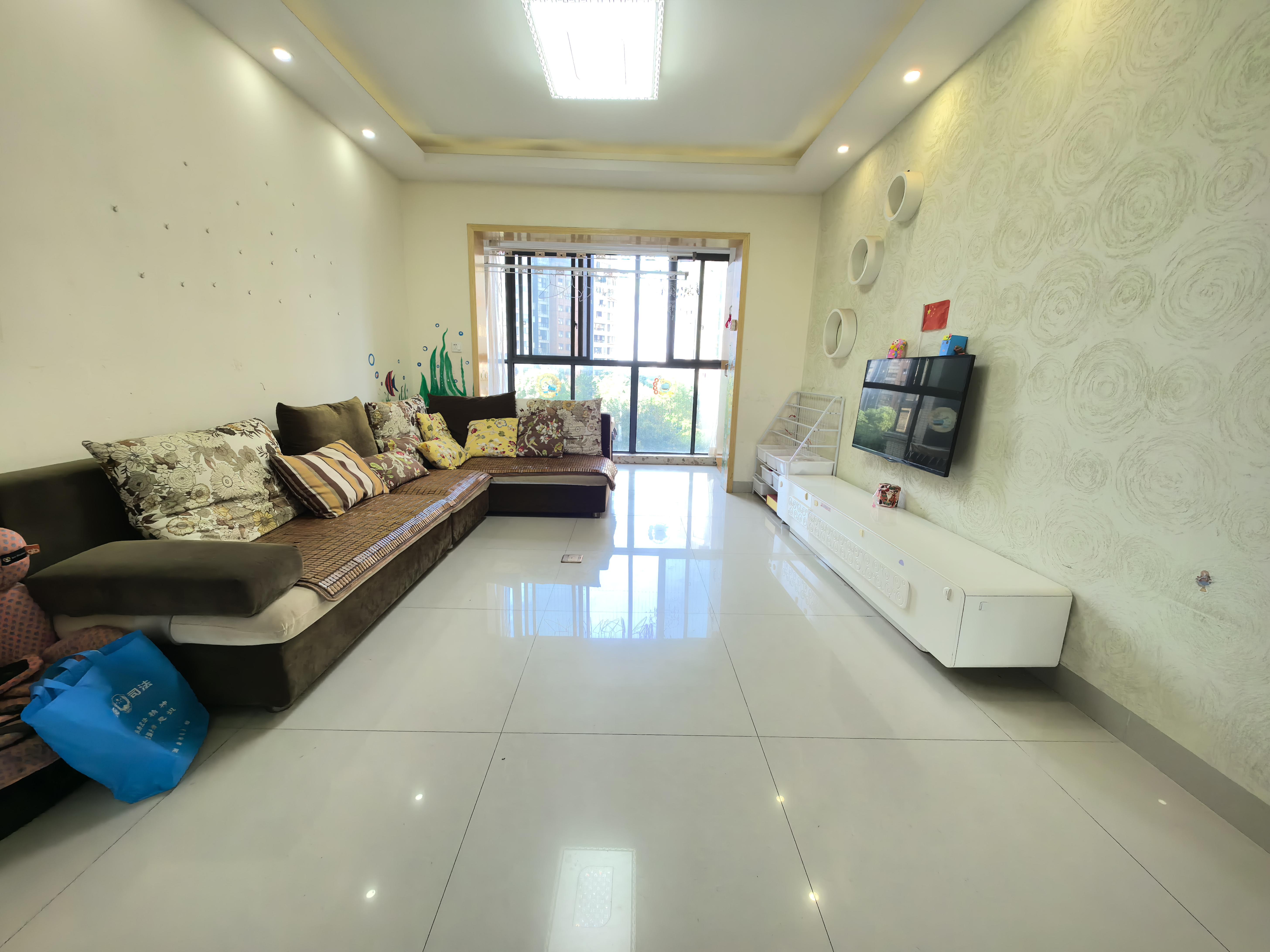 亿都国际城市首府  3室2厅1卫    39.8万 亿都国际城市首府  3室2厅1卫    39.8万室内图