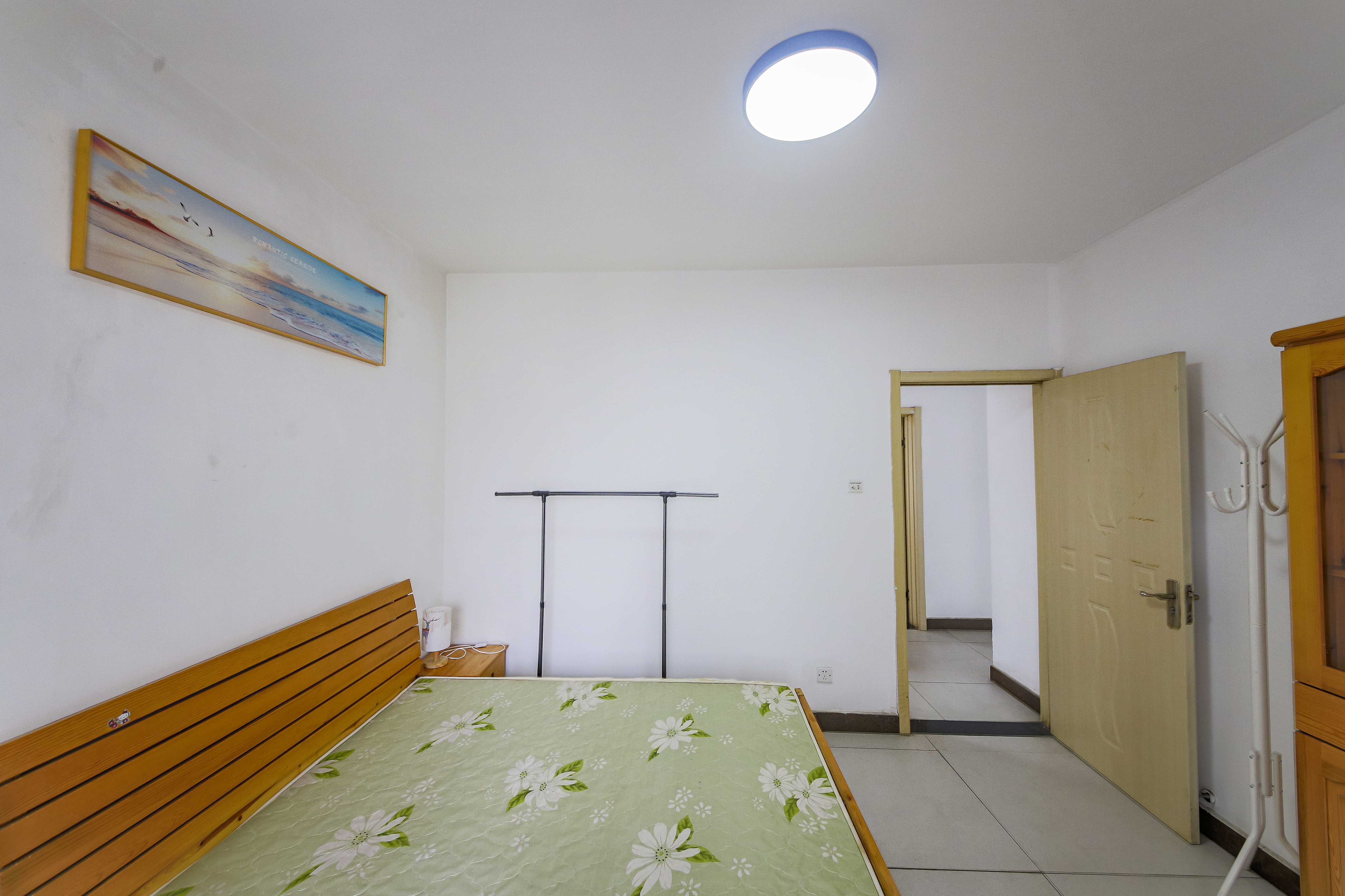 标志浪漫满屋（枫景公寓）  2室2厅1卫   78.00万卧室