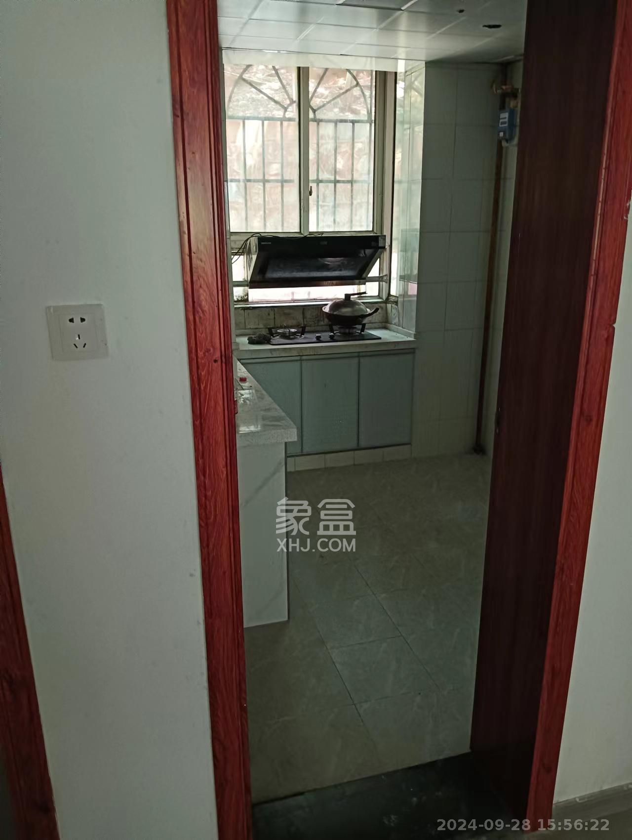景芳苑  3室2厅2卫   1600.00元/月室内图