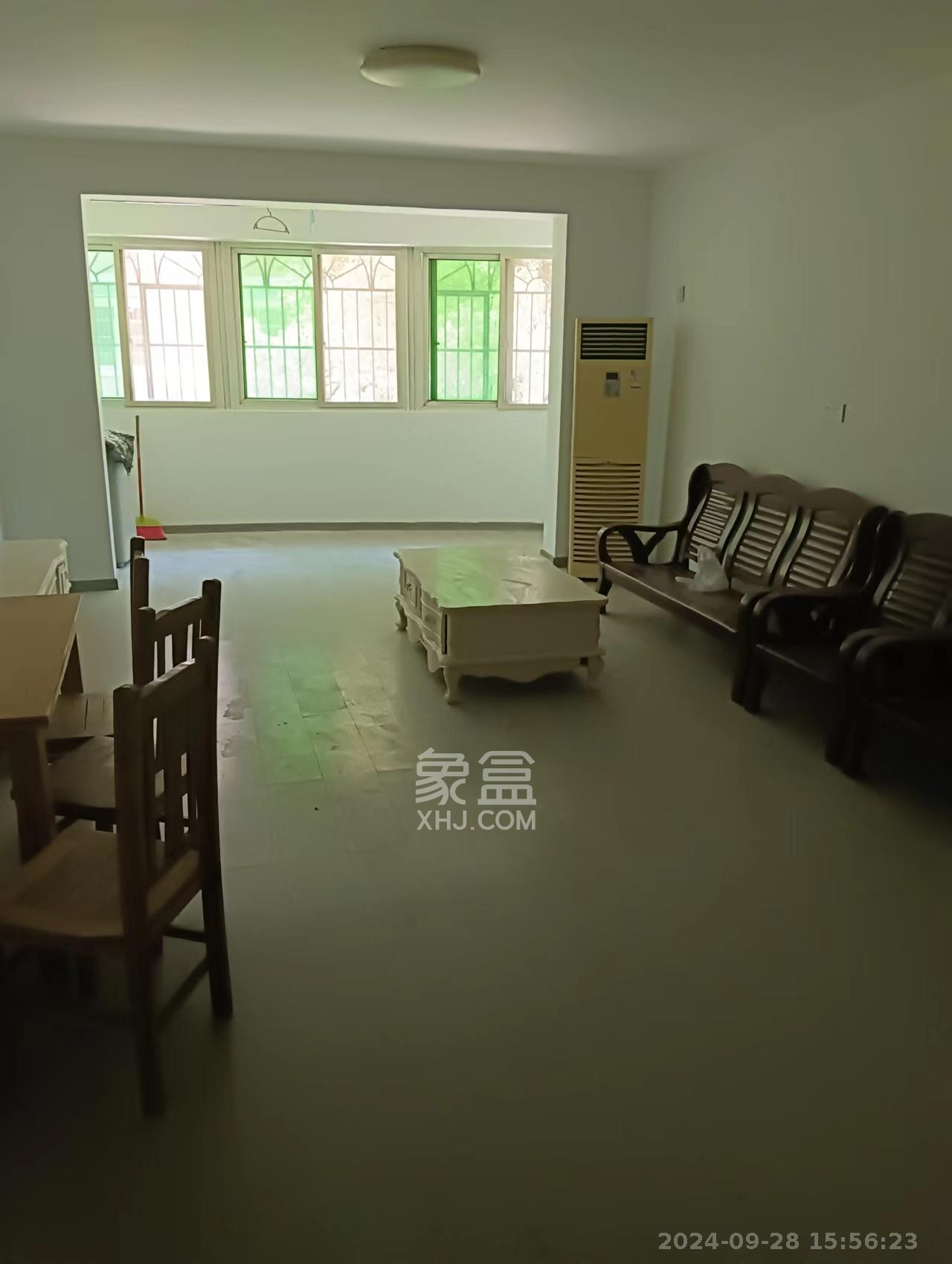 景芳苑  3室2厅2卫   1600.00元/月室内图